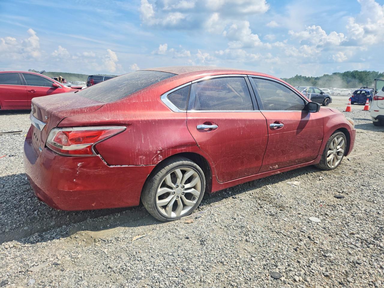 2014 Nissan Altima 2.5 S Red vin: 1N4AL3AP9EN350249