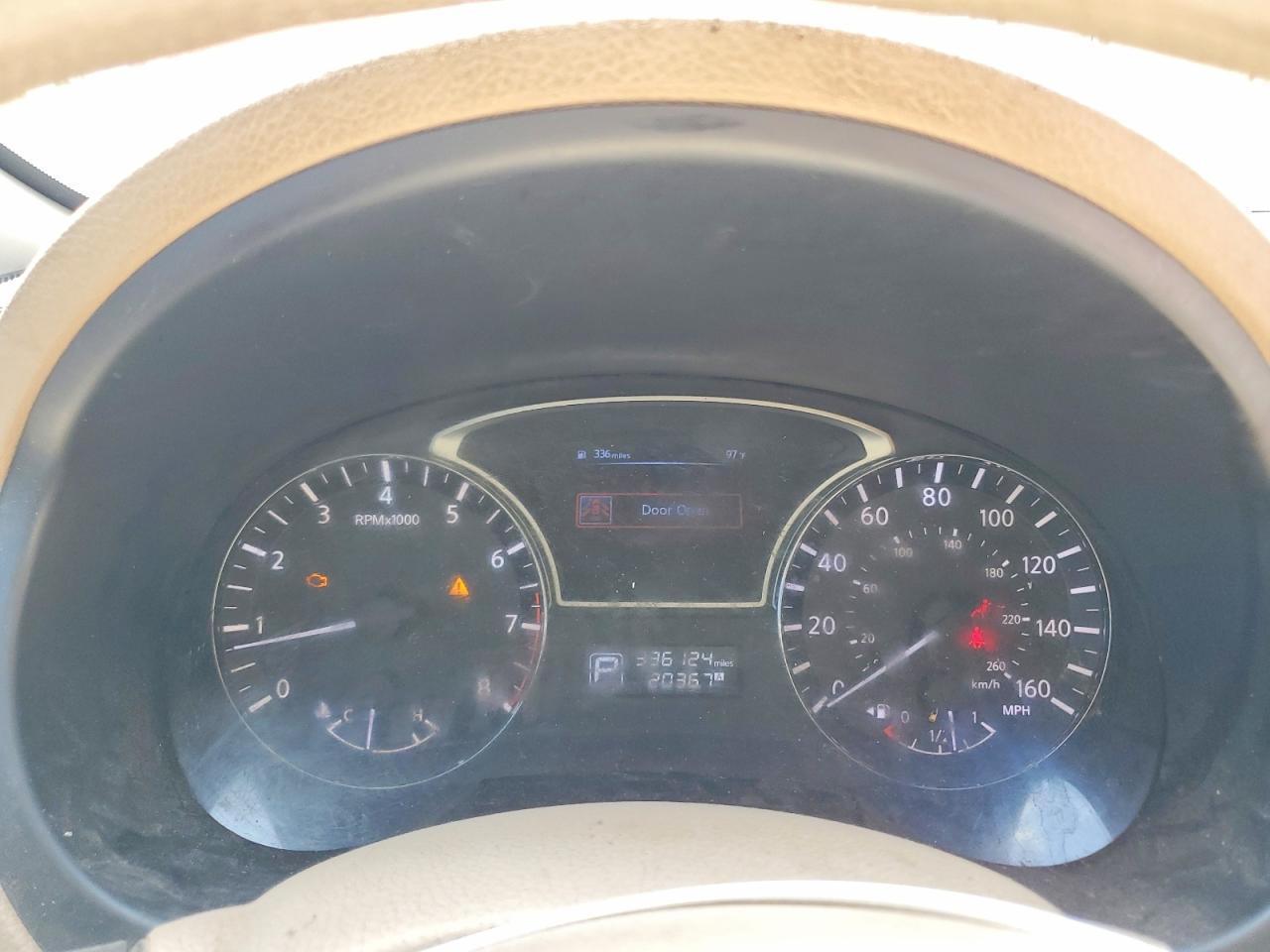 2014 Nissan Altima 2.5 S Red vin: 1N4AL3AP9EN351367