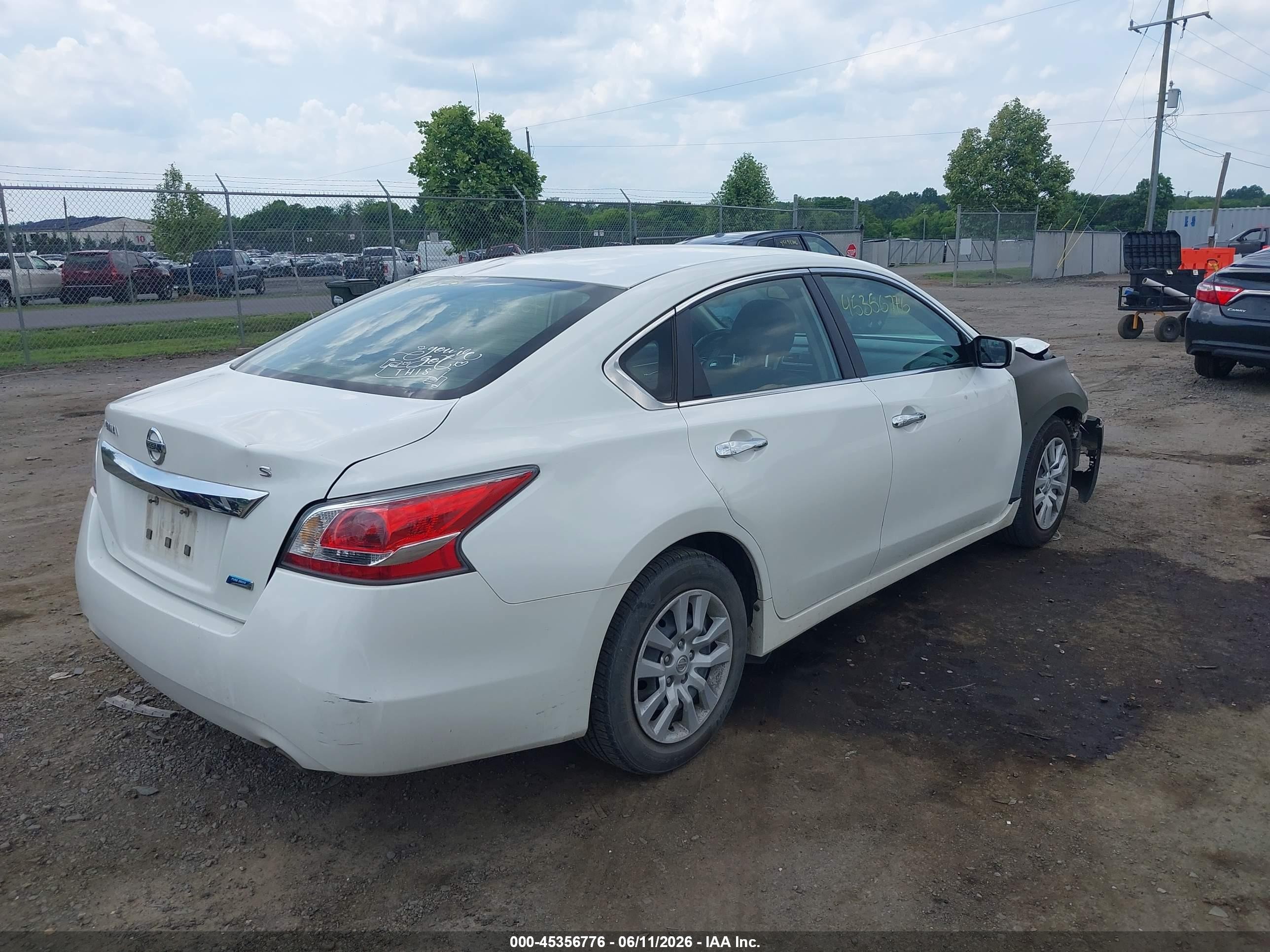 2014 Nissan Altima 2.5/2.5 S/2.5 Sl/2.5 Sv White vin: 1N4AL3AP9EN355189