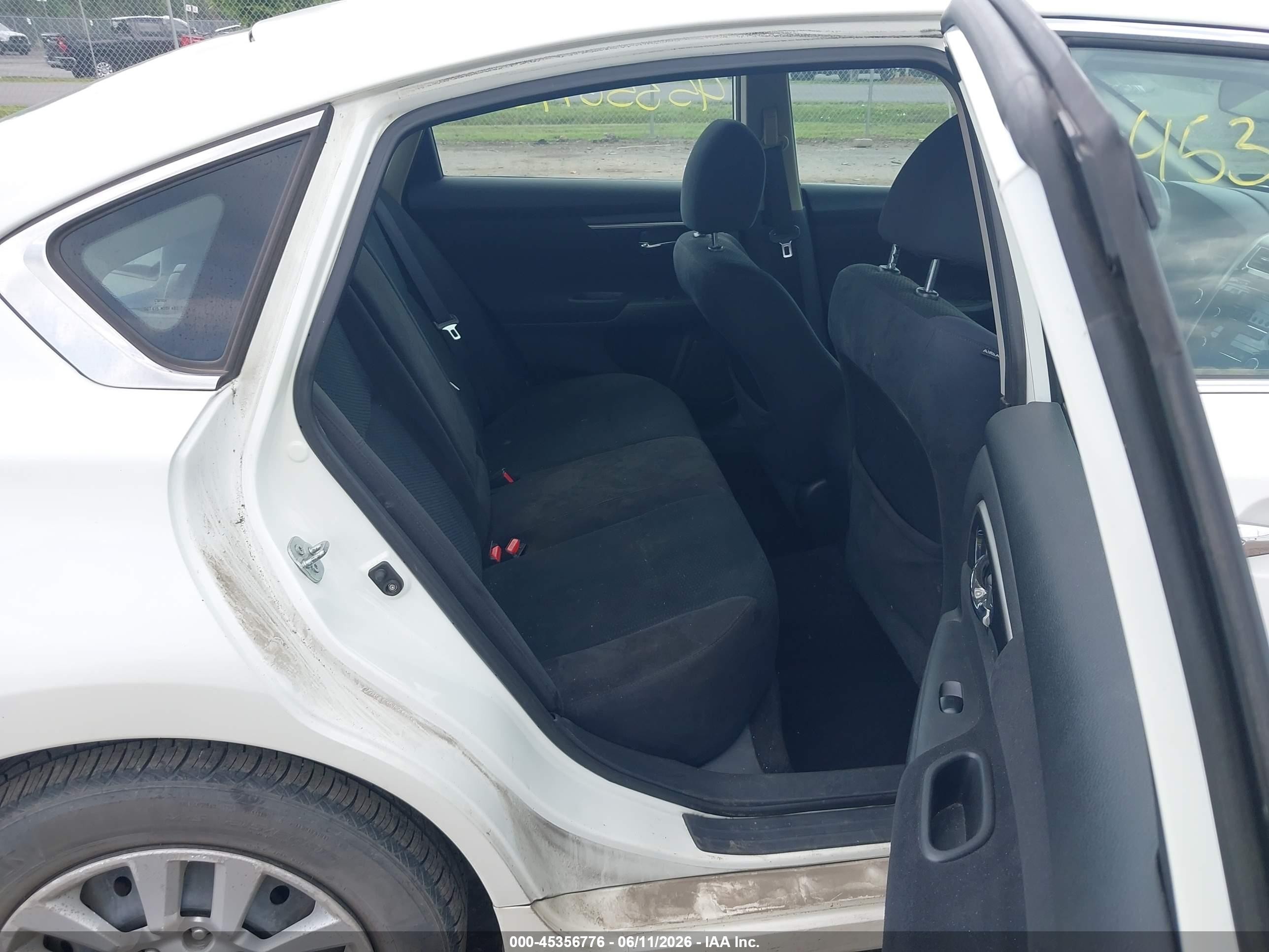 2014 Nissan Altima 2.5/2.5 S/2.5 Sl/2.5 Sv White vin: 1N4AL3AP9EN355189