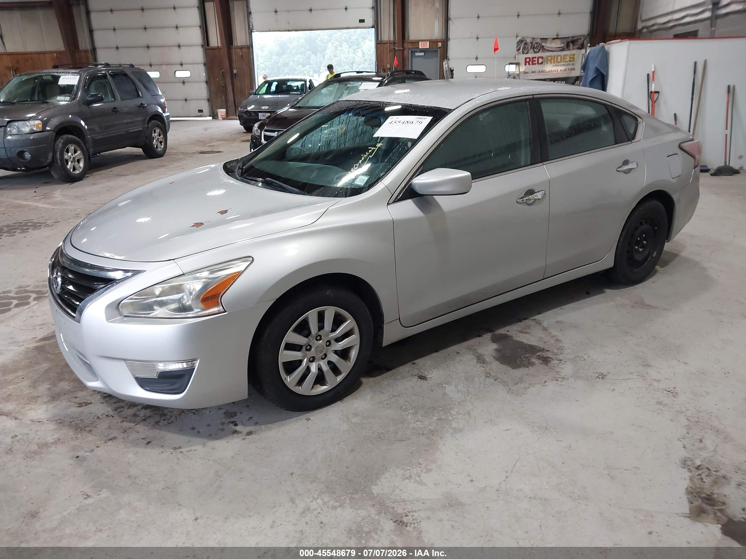 2014 Nissan Altima 2.5 S Silver vin: 1N4AL3AP9EN372865