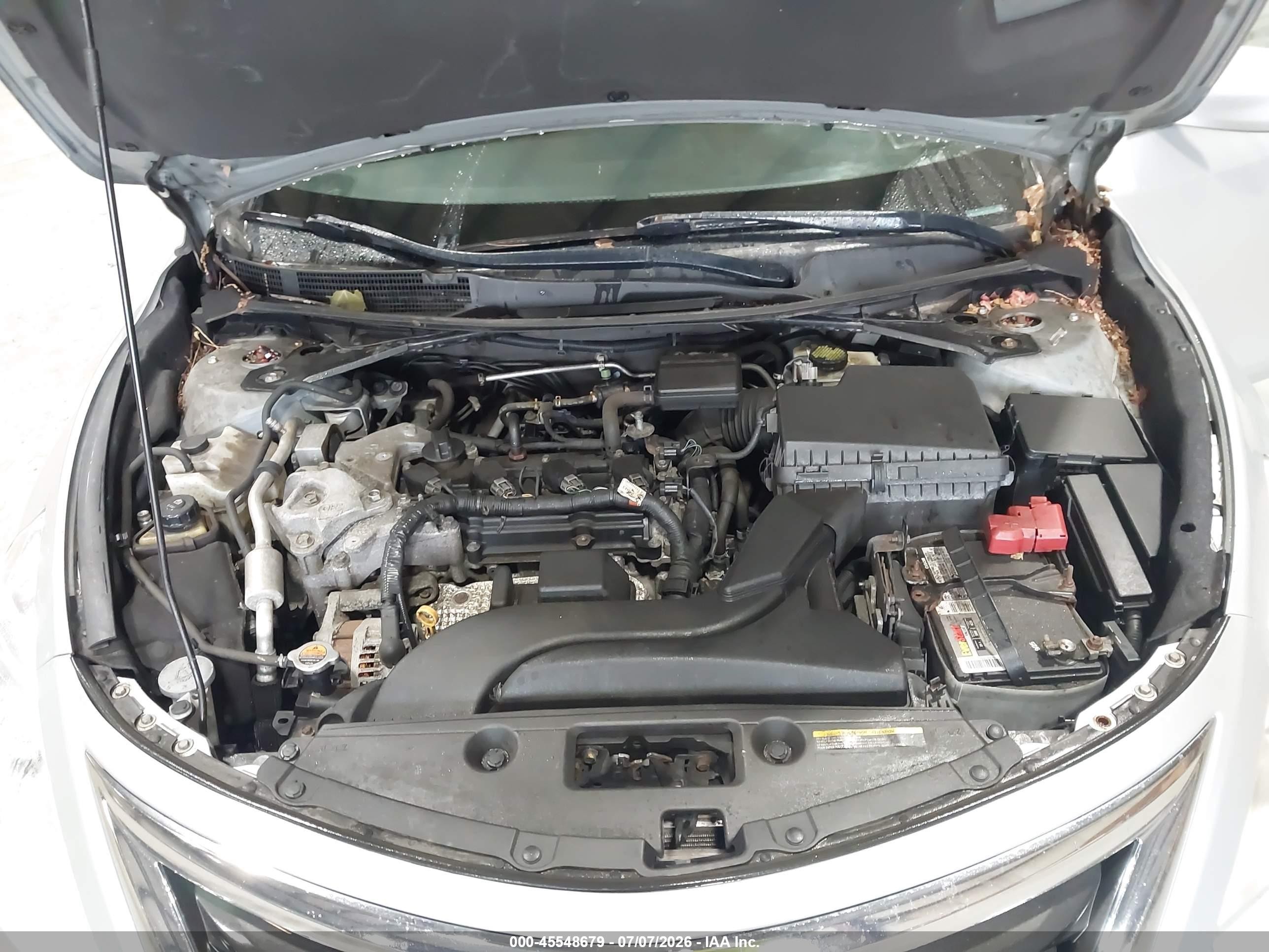 2014 Nissan Altima 2.5 S Silver vin: 1N4AL3AP9EN372865