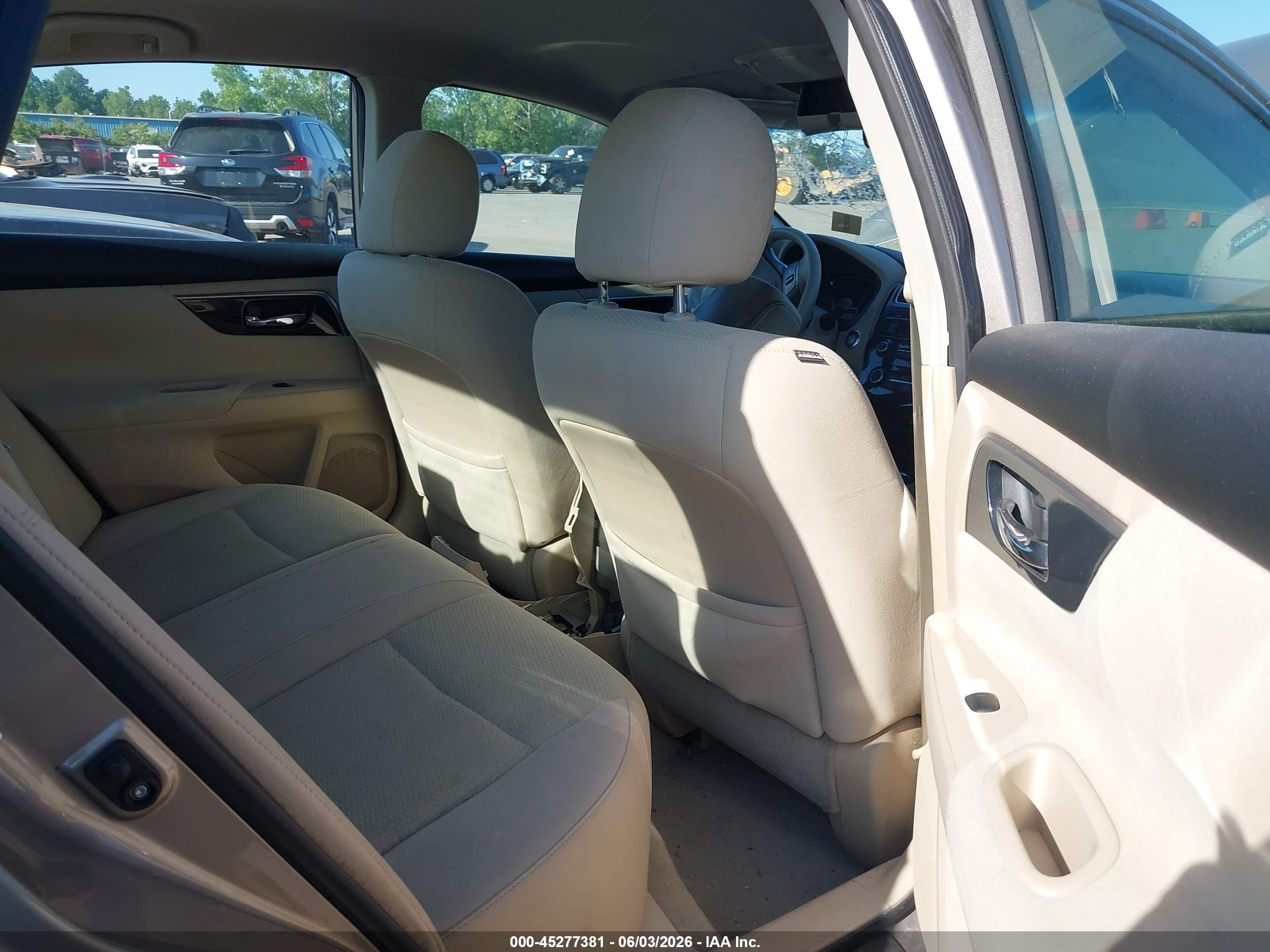 2014 Nissan Altima 2.5 S Бежевый vin: 1N4AL3AP9EN385227