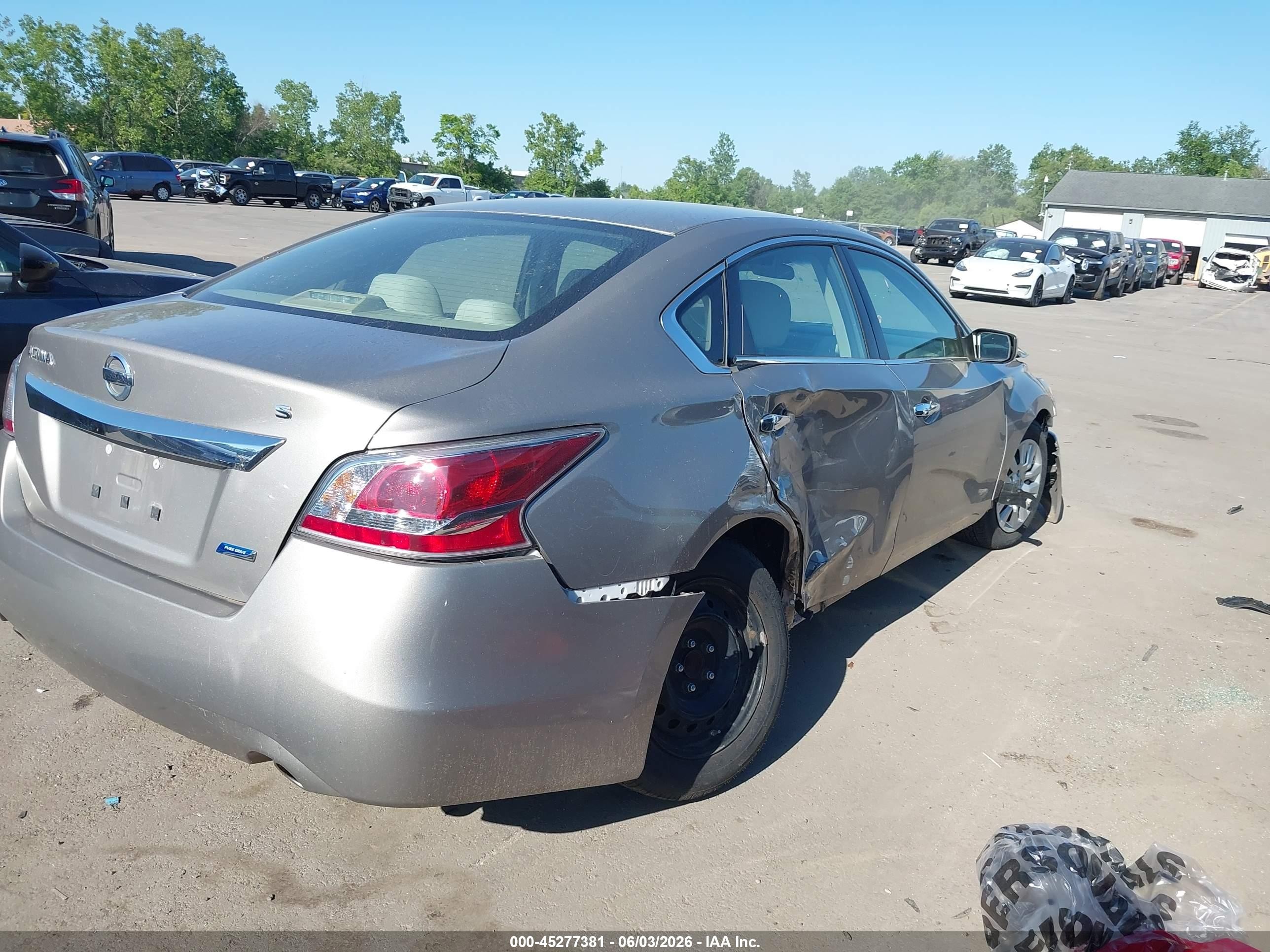 2014 Nissan Altima 2.5 S Бежевый vin: 1N4AL3AP9EN385227