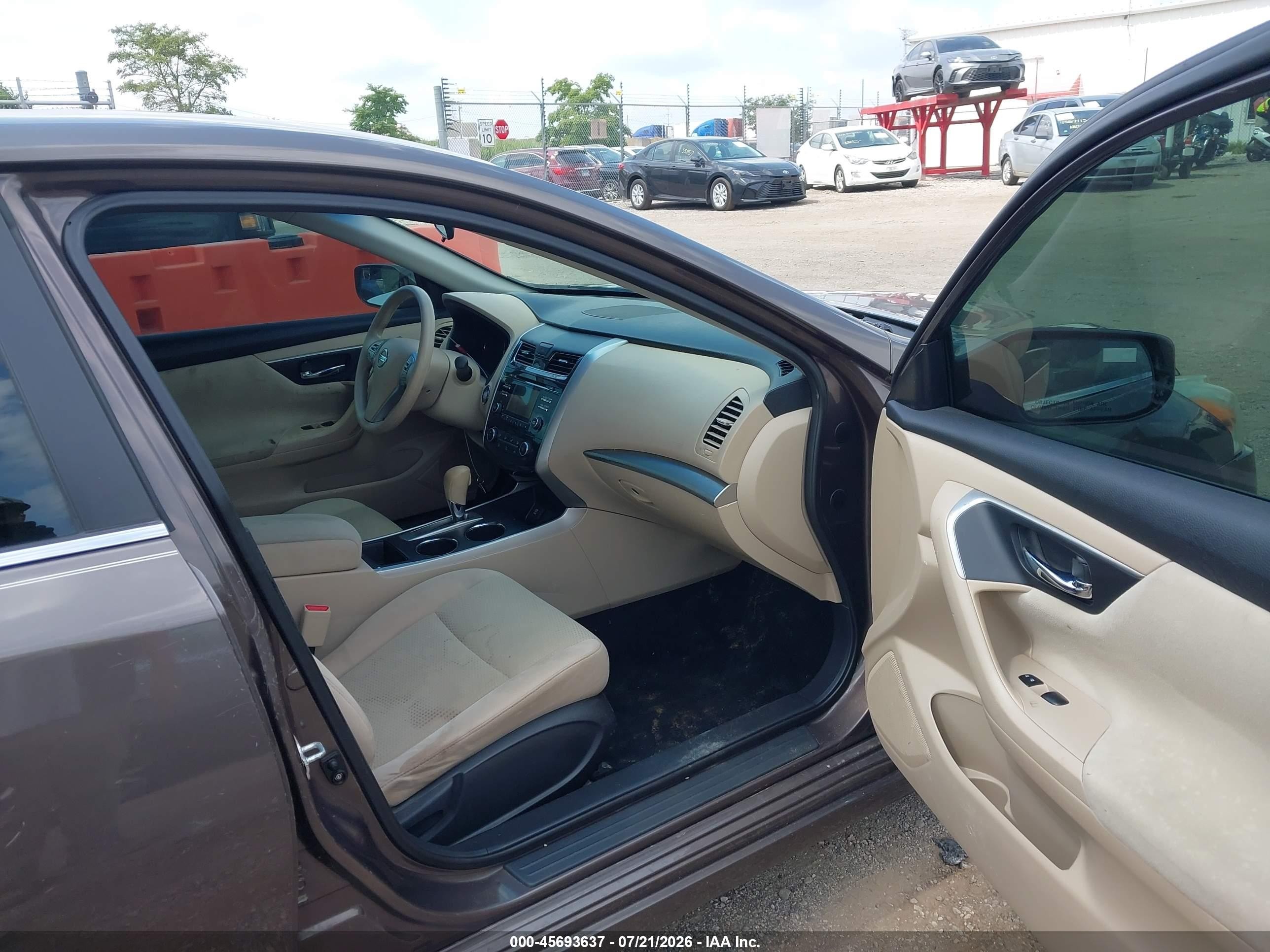 2015 Nissan Altima 2.5 S Gray vin: 1N4AL3AP9FC102189