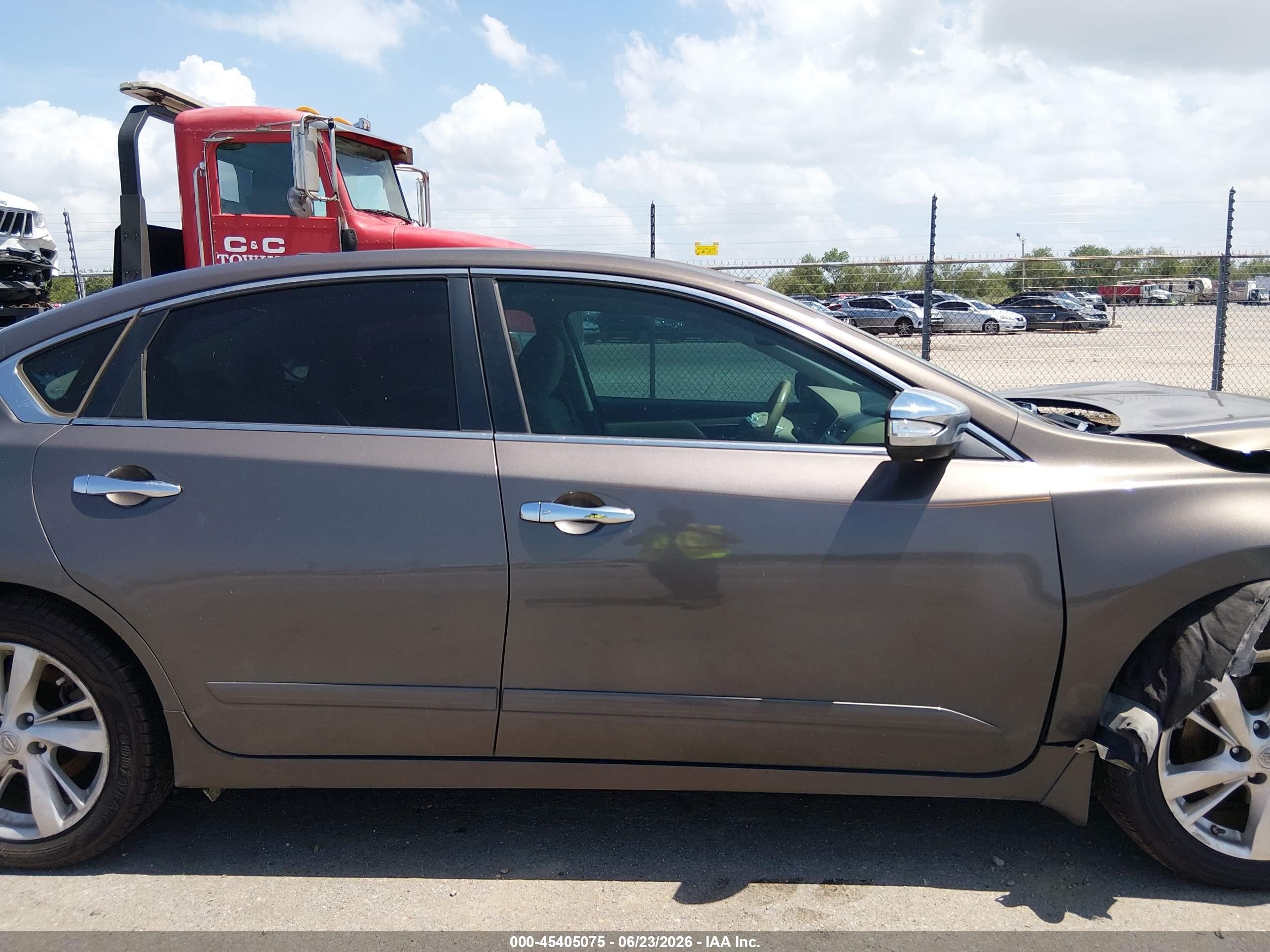 2015 Nissan Altima 2.5 Sv Brown vin: 1N4AL3AP9FC109255