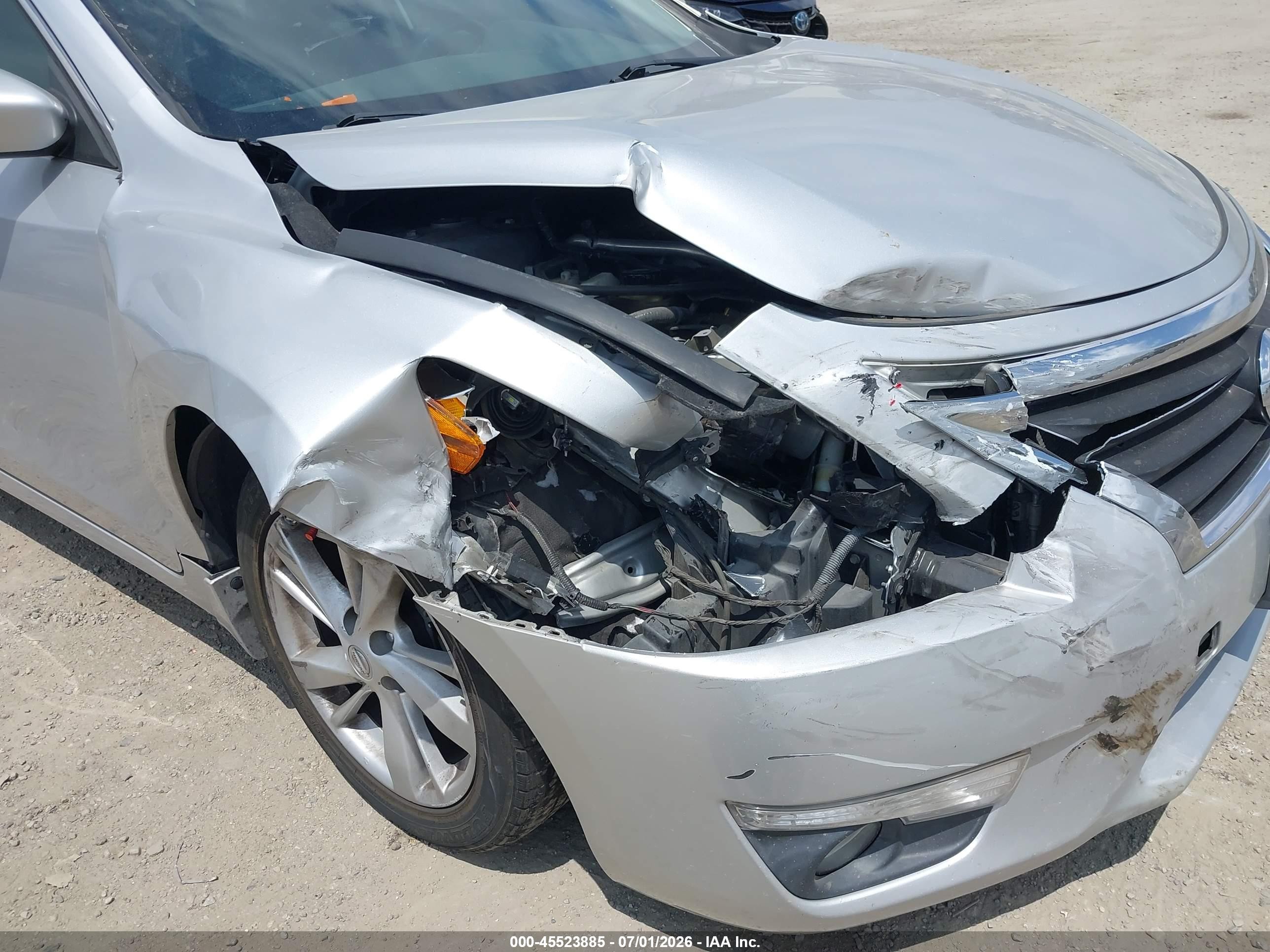 2015 Nissan Altima 2.5 Sv Silver vin: 1N4AL3AP9FC110938