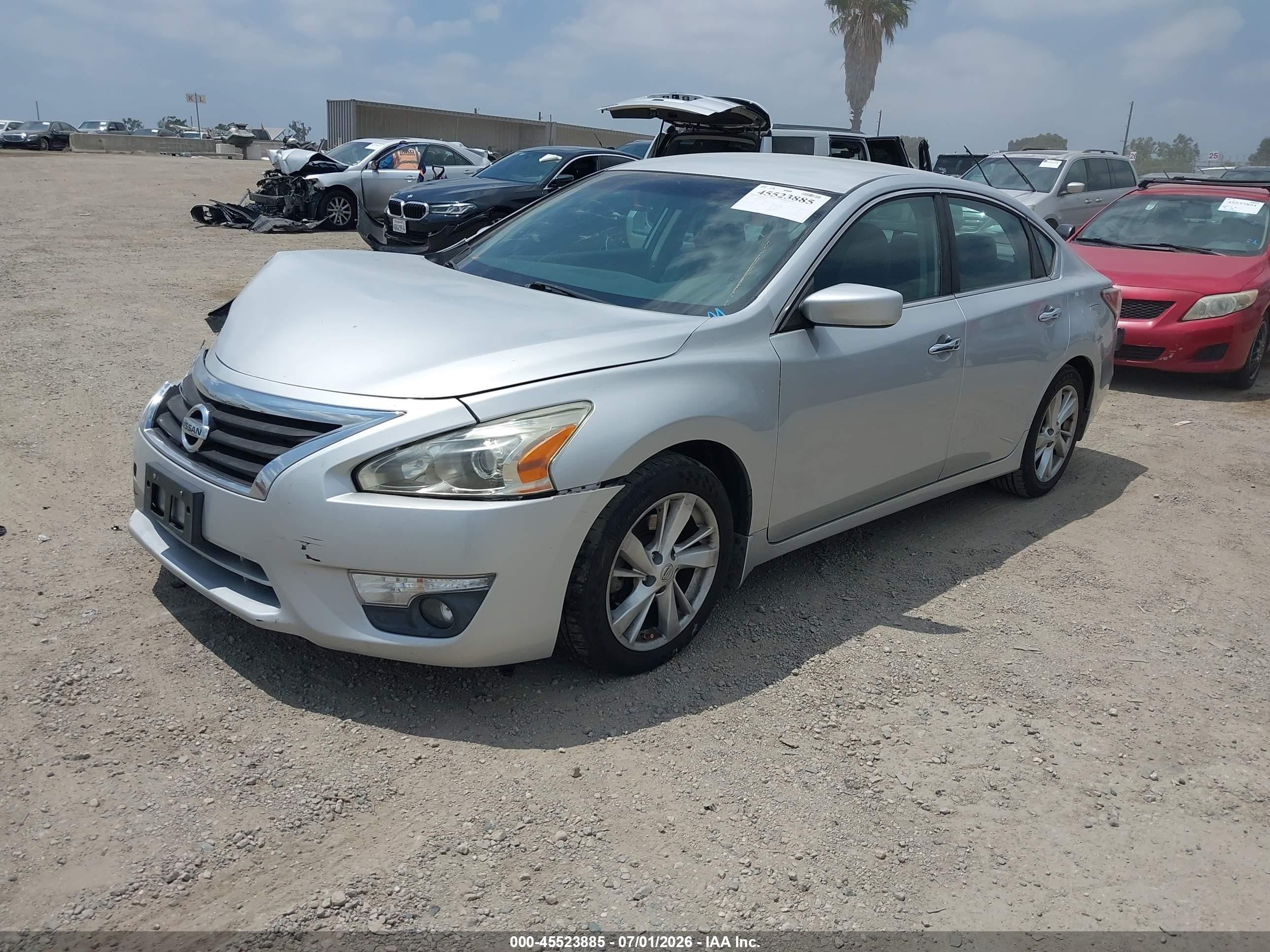 2015 Nissan Altima 2.5 Sv Silver vin: 1N4AL3AP9FC110938