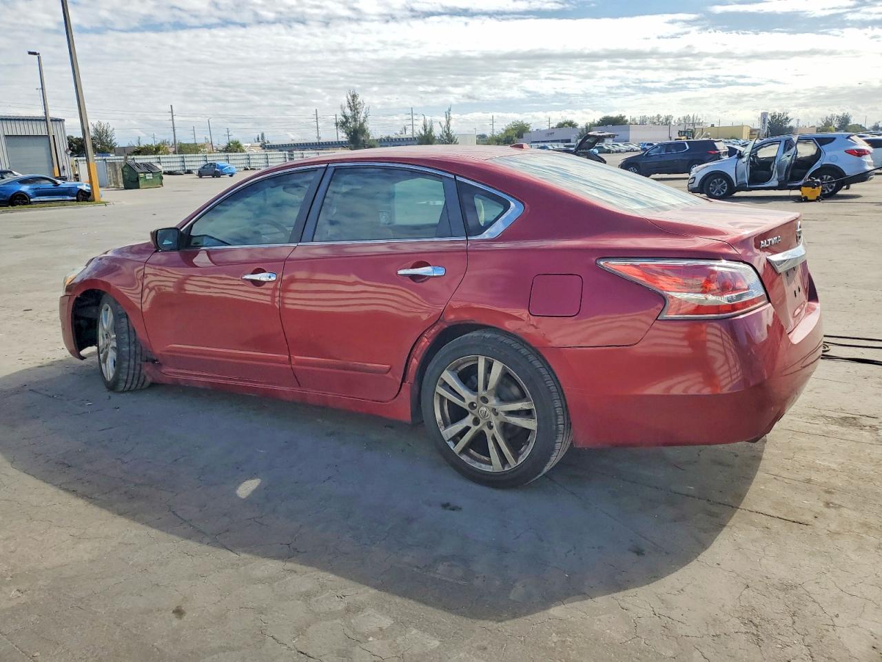 2015 Nissan Altima Burgundy vin: 1N4AL3AP9FC111281