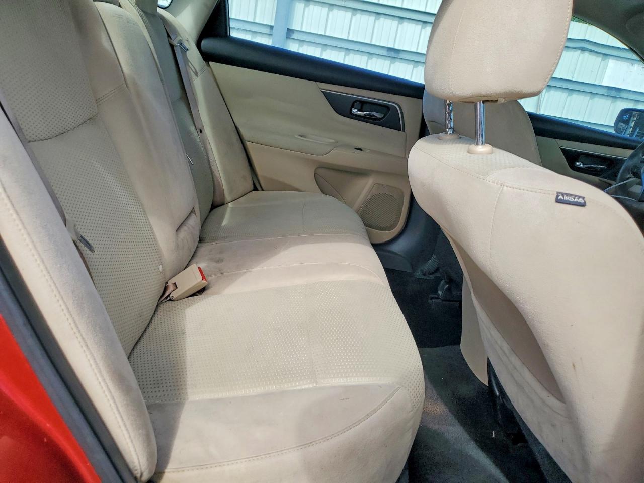 2015 Nissan Altima Burgundy vin: 1N4AL3AP9FC111281
