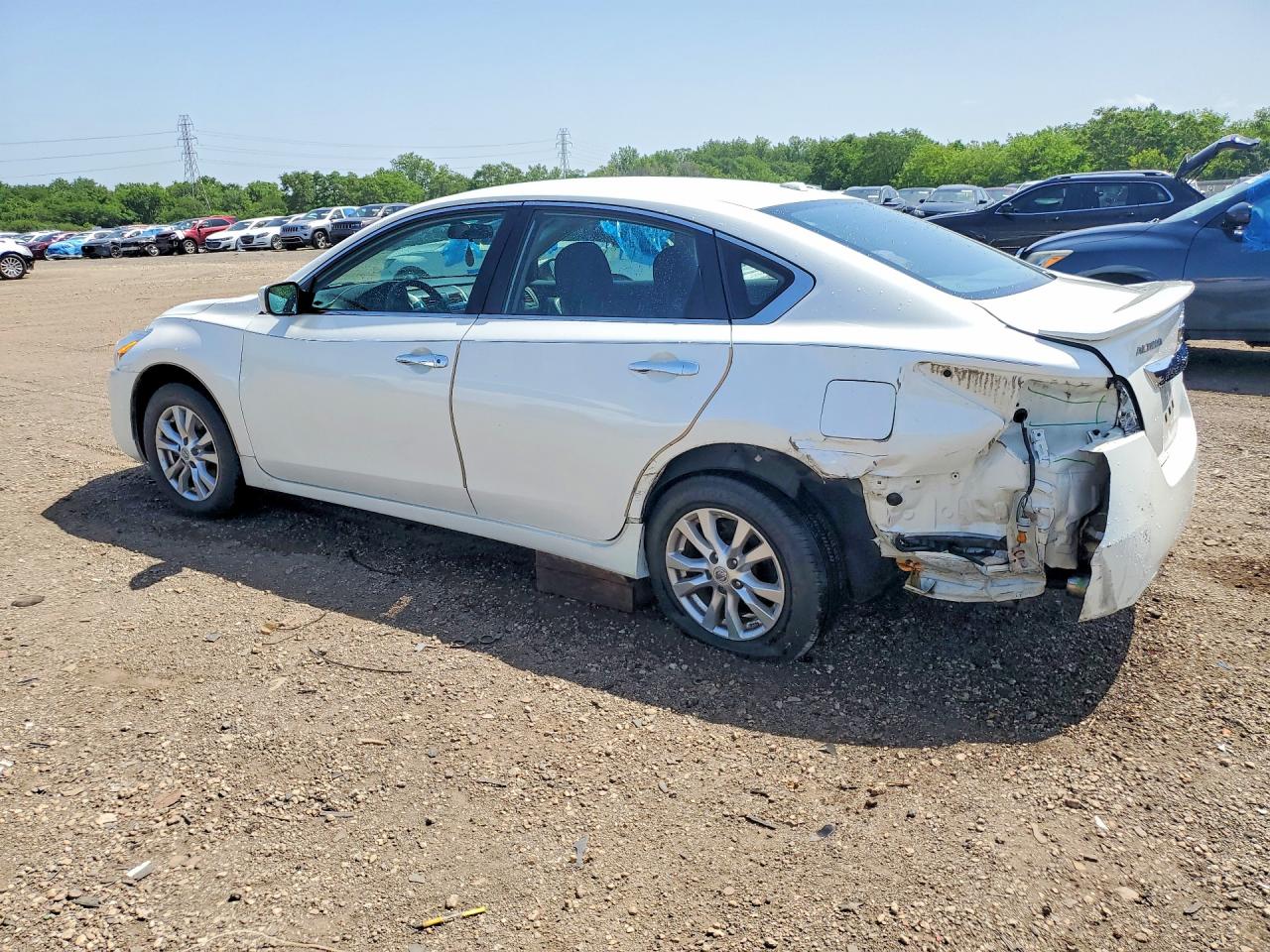 2015 Nissan Altima 2.5 S White vin: 1N4AL3AP9FC113550