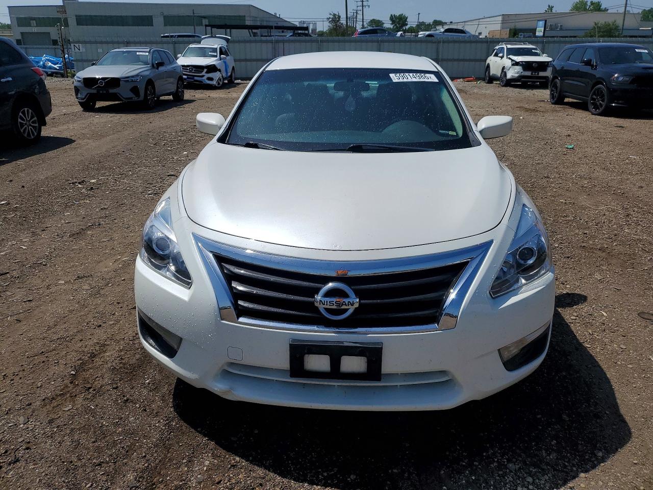 2015 Nissan Altima 2.5 S White vin: 1N4AL3AP9FC113550