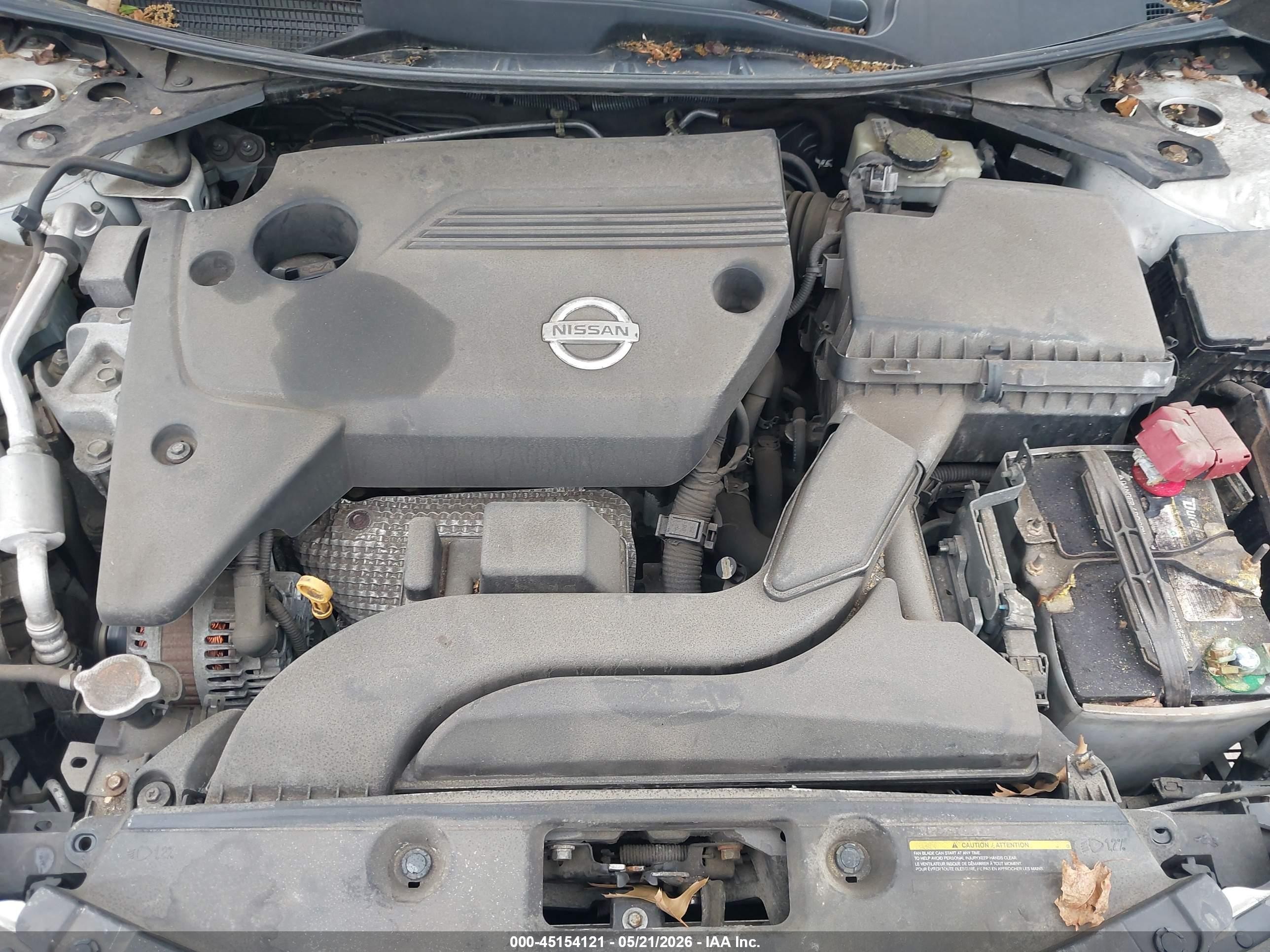 2015 Nissan Altima 2.5 Sv Белый vin: 1N4AL3AP9FC114469