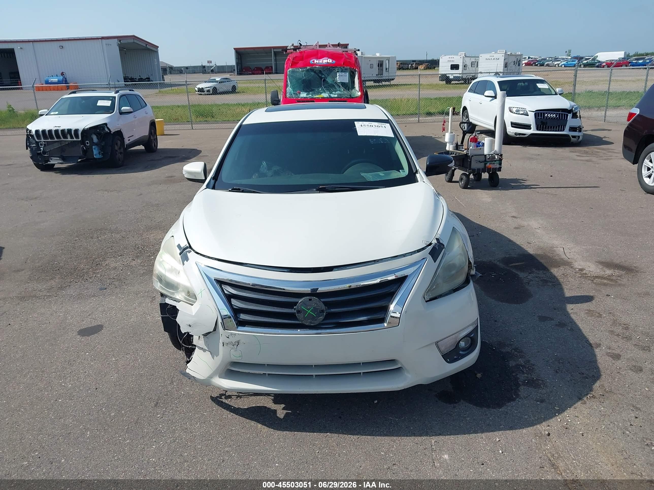 2015 Nissan Altima 2.5 Sv White vin: 1N4AL3AP9FC121275