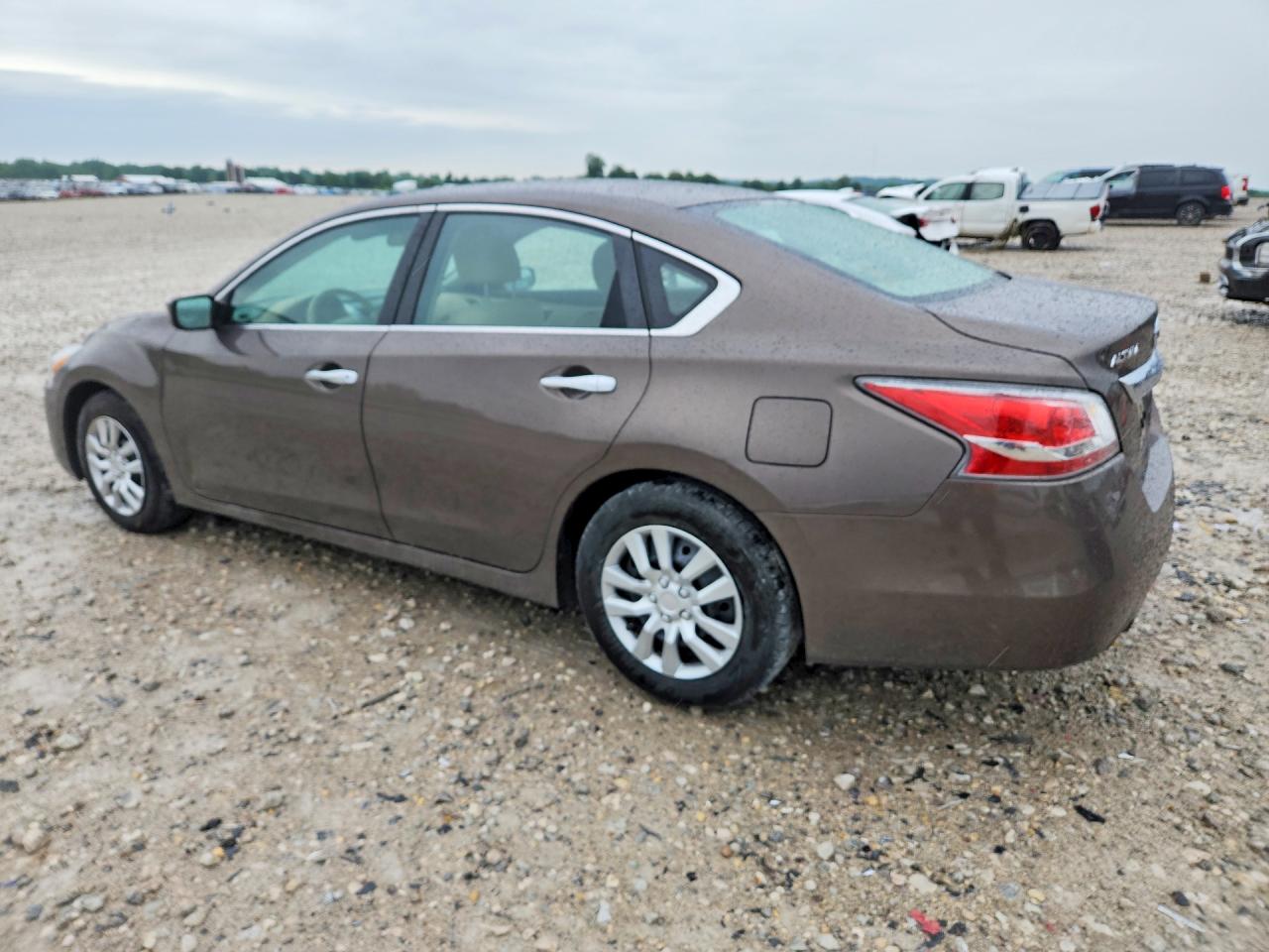 2015 Nissan Altima 2.5 S Brown vin: 1N4AL3AP9FC123074