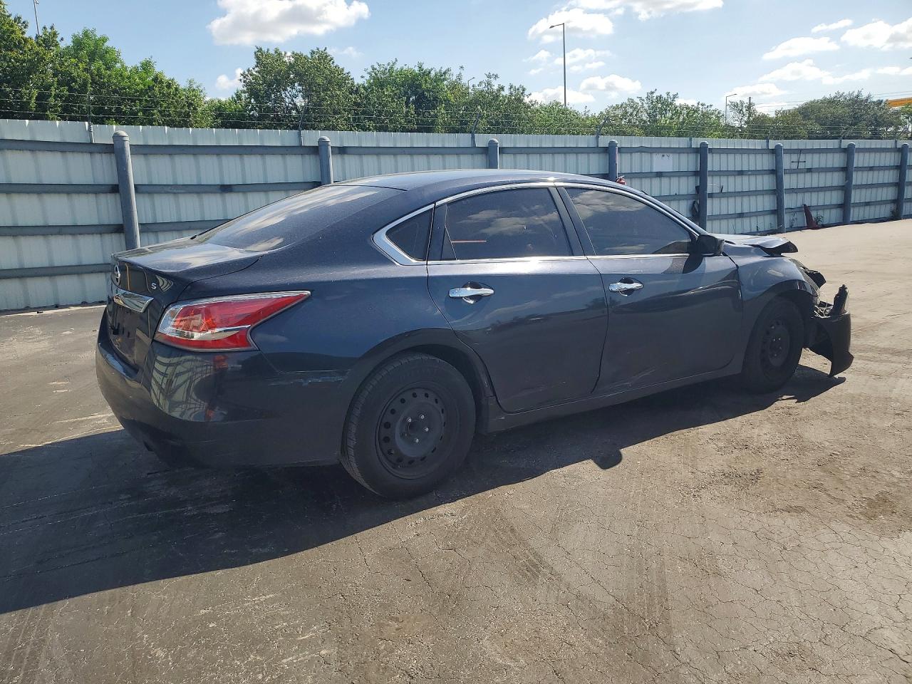 2015 Nissan Altima 2.5 S Gray vin: 1N4AL3AP9FC139677