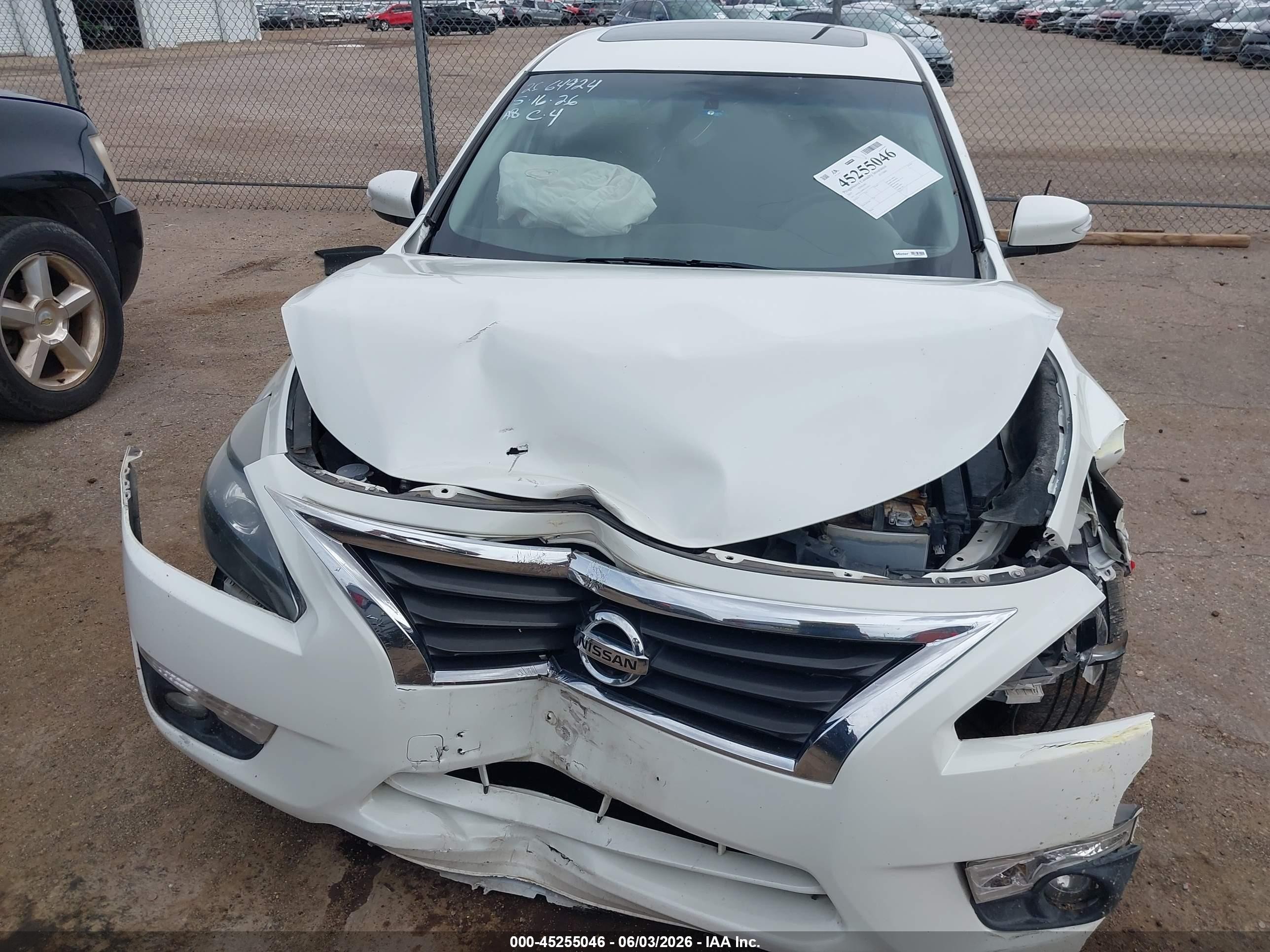 2015 Nissan Altima 2.5 Sv Белый vin: 1N4AL3AP9FC141932