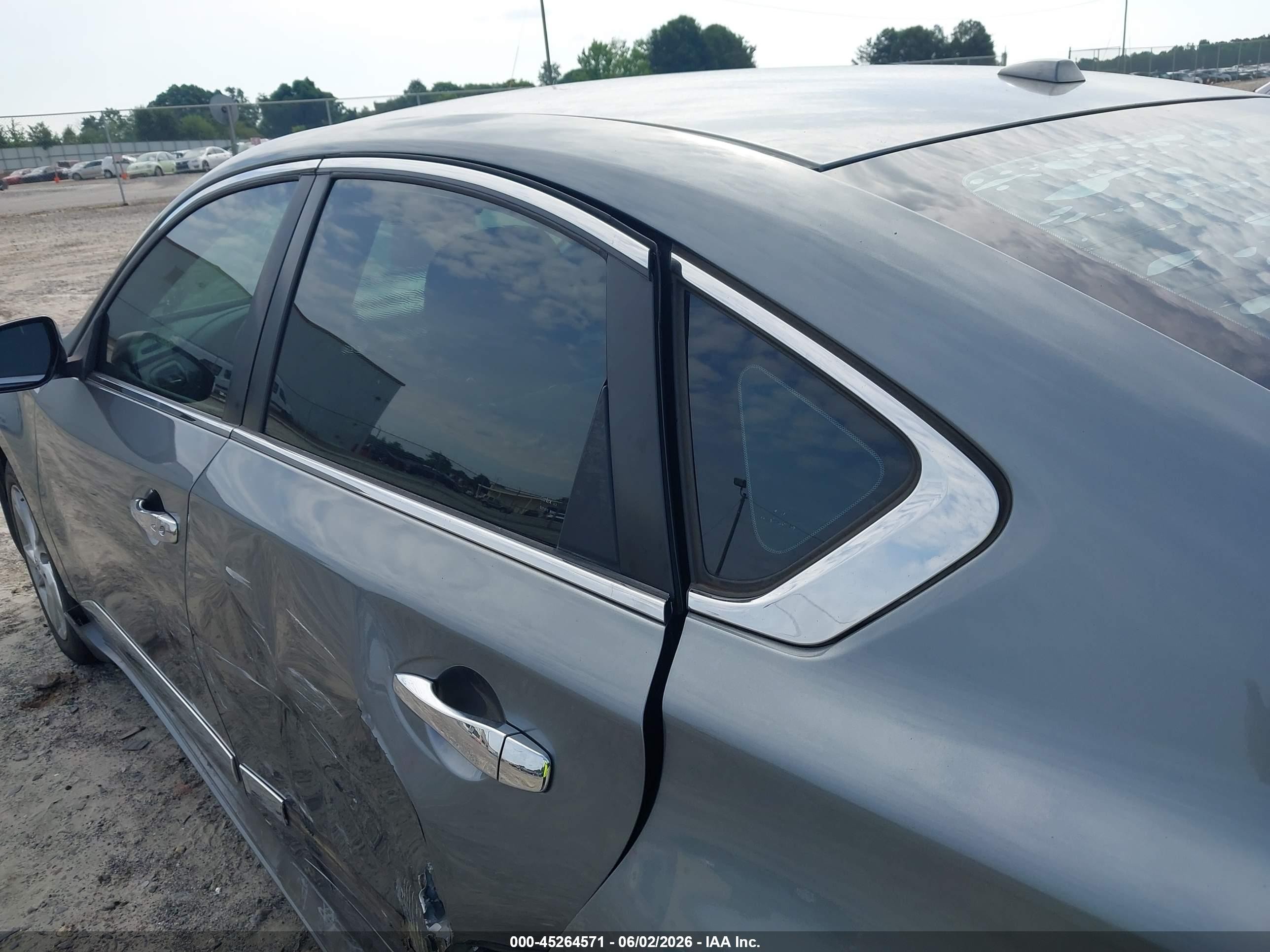 2015 Nissan Altima 2.5 Sv Серый vin: 1N4AL3AP9FC150114