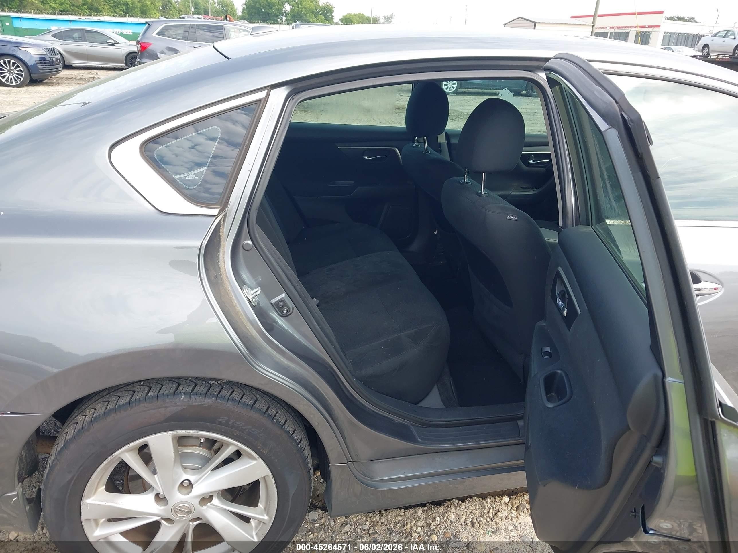 2015 Nissan Altima 2.5 Sv Серый vin: 1N4AL3AP9FC150114