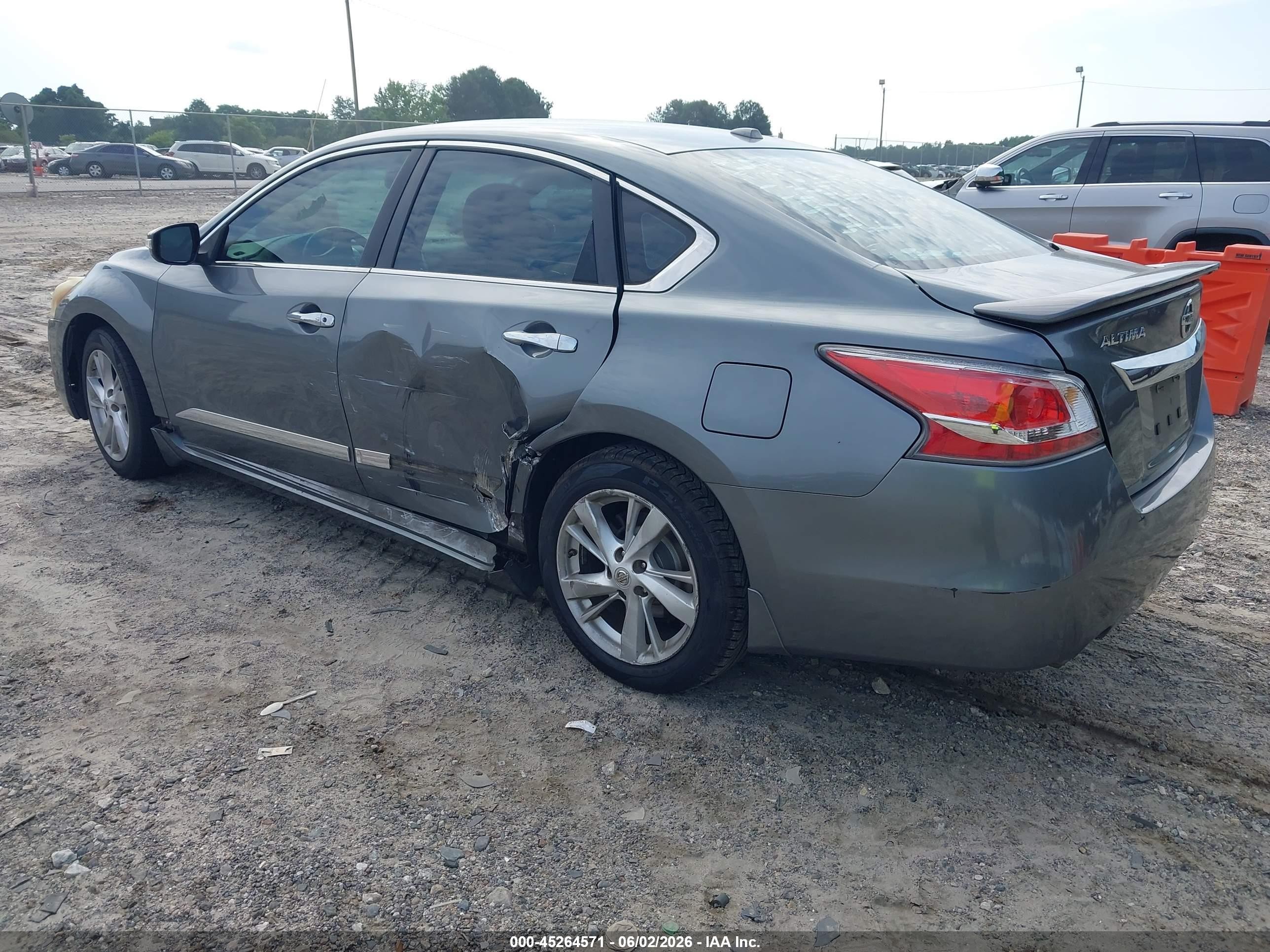 2015 Nissan Altima 2.5 Sv Серый vin: 1N4AL3AP9FC150114