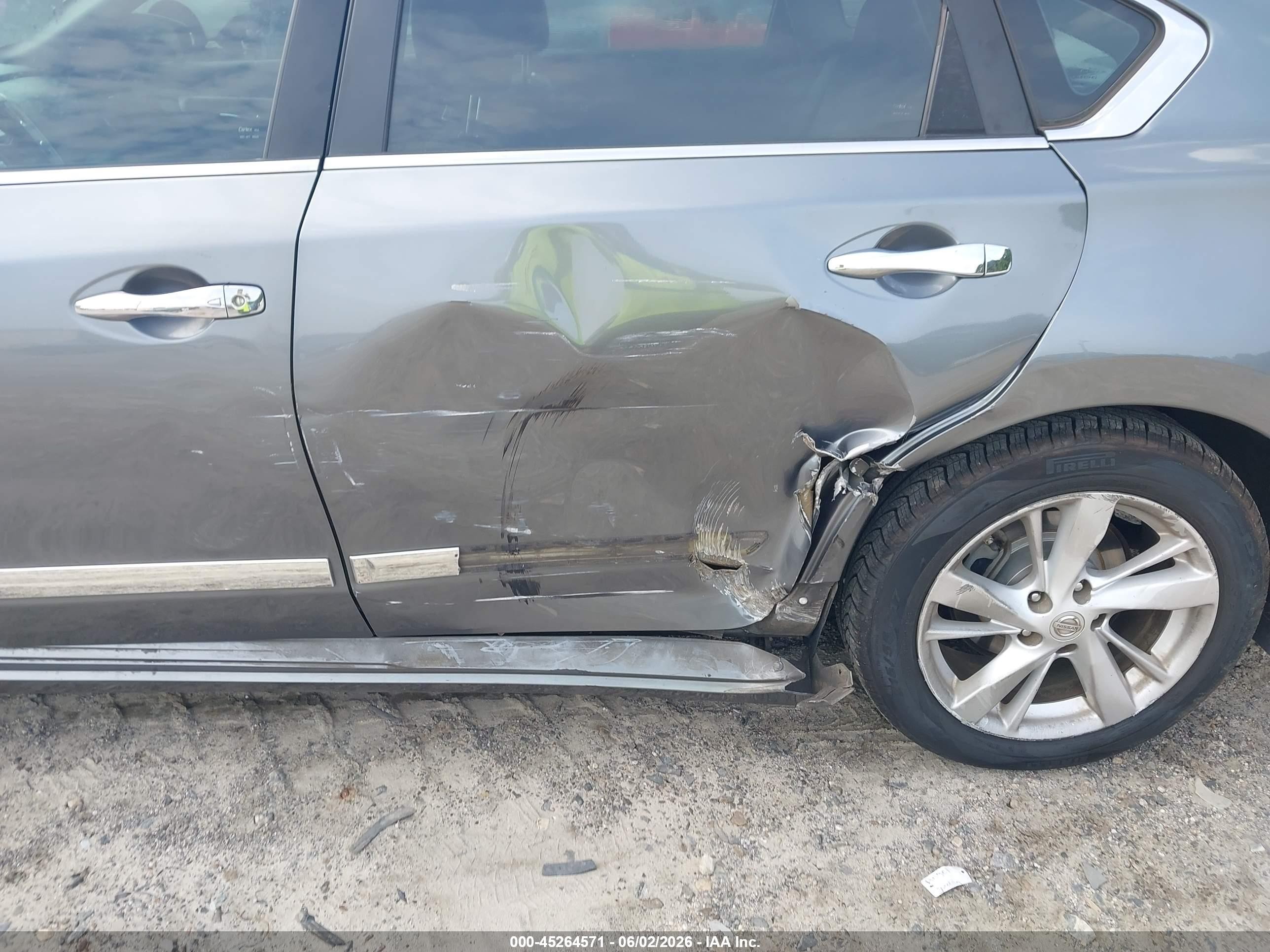 2015 Nissan Altima 2.5 Sv Серый vin: 1N4AL3AP9FC150114