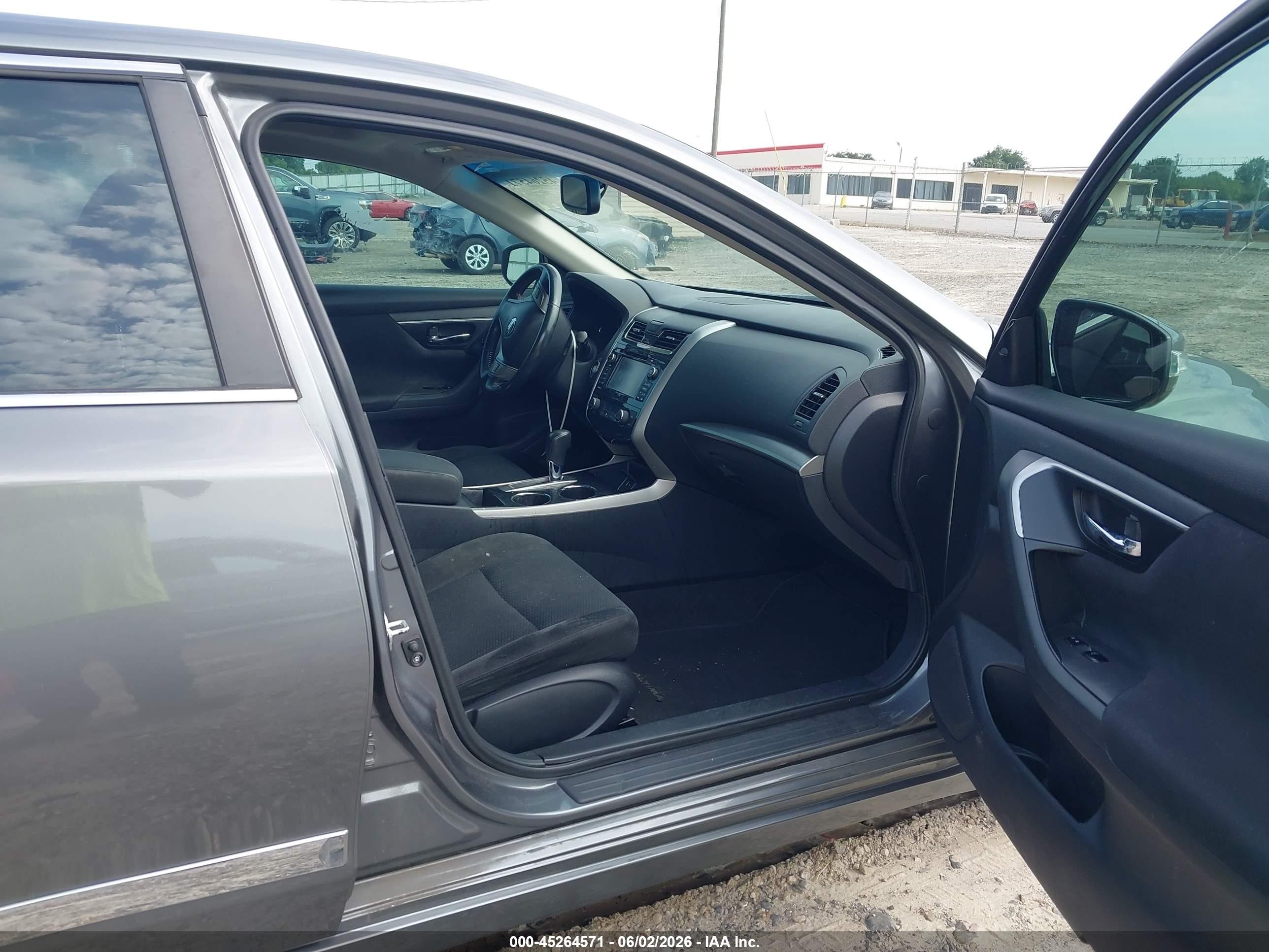 2015 Nissan Altima 2.5 Sv Серый vin: 1N4AL3AP9FC150114