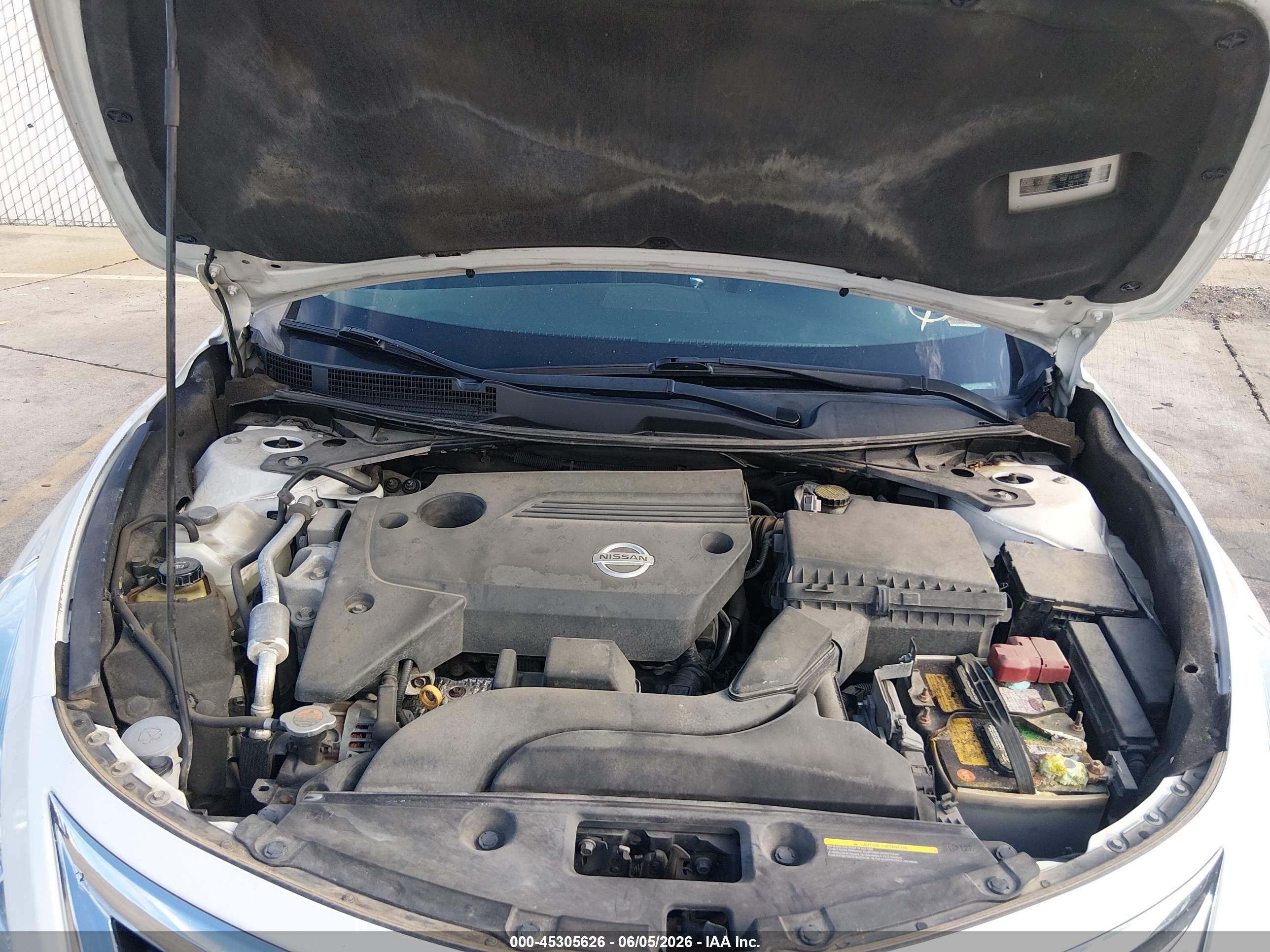 2015 Nissan Altima 2.5 S White vin: 1N4AL3AP9FC161601