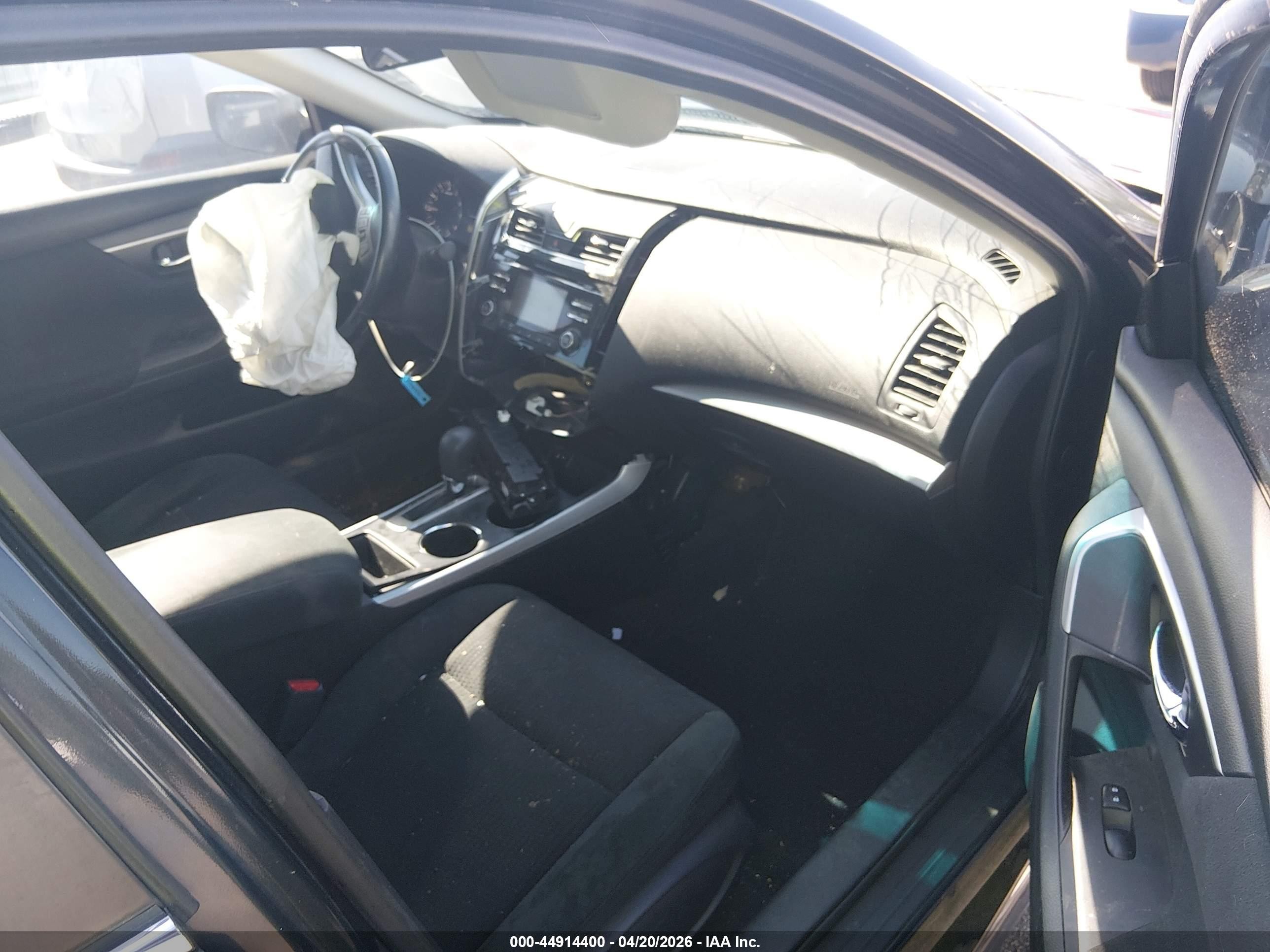 2015 Nissan Altima 2.5 Sv Серый vin: 1N4AL3AP9FC171979