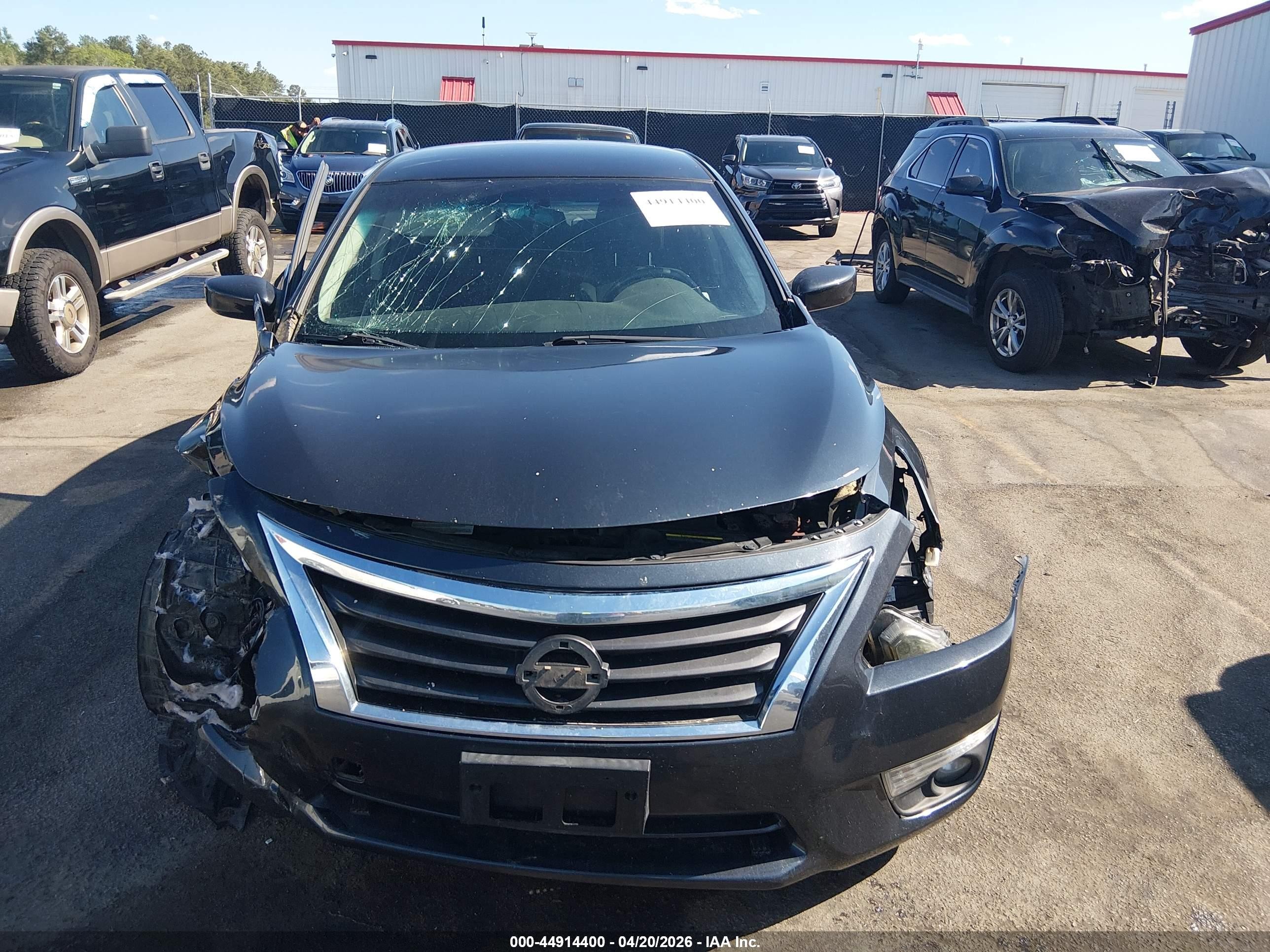 2015 Nissan Altima 2.5 Sv Серый vin: 1N4AL3AP9FC171979