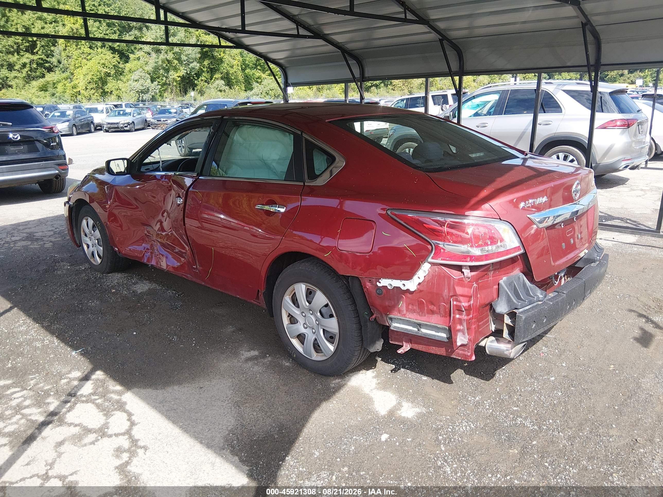 2015 Nissan Altima 2.5 S Red vin: 1N4AL3AP9FC177250
