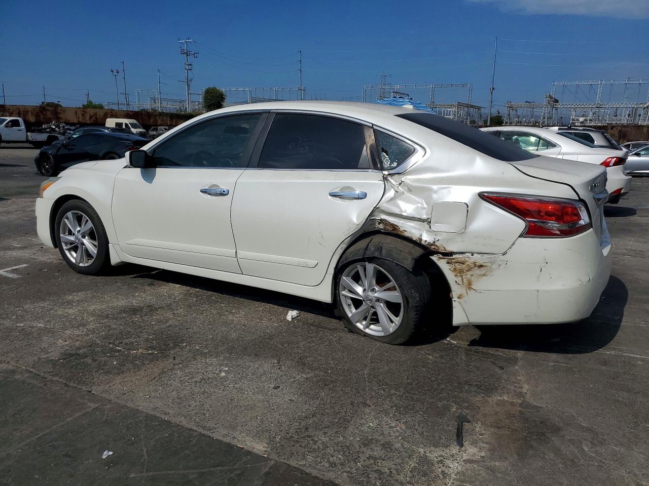 2015 Nissan Altima 2.5 Sv White vin: 1N4AL3AP9FC184246