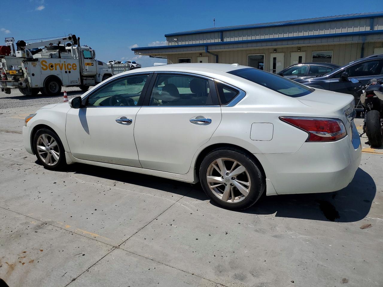 2015 Nissan Altima 2.5 Sv White vin: 1N4AL3AP9FC204849