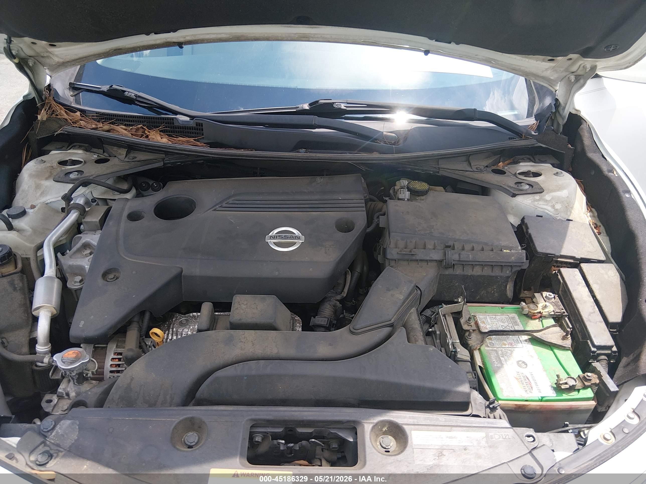 2015 Nissan Altima 2.5 S White vin: 1N4AL3AP9FC204902