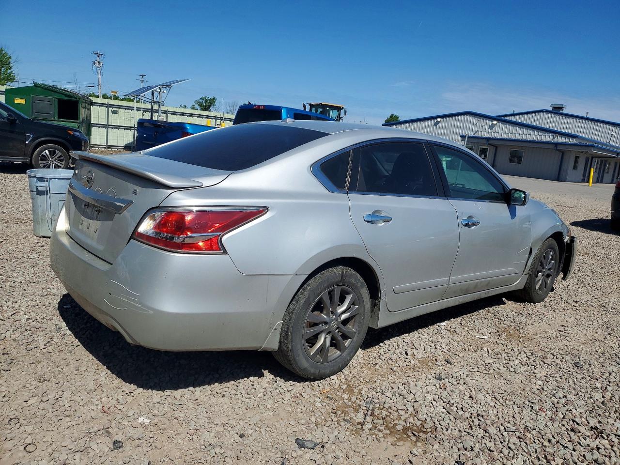 2015 Nissan Altima 2.5 S Silver vin: 1N4AL3AP9FC211817