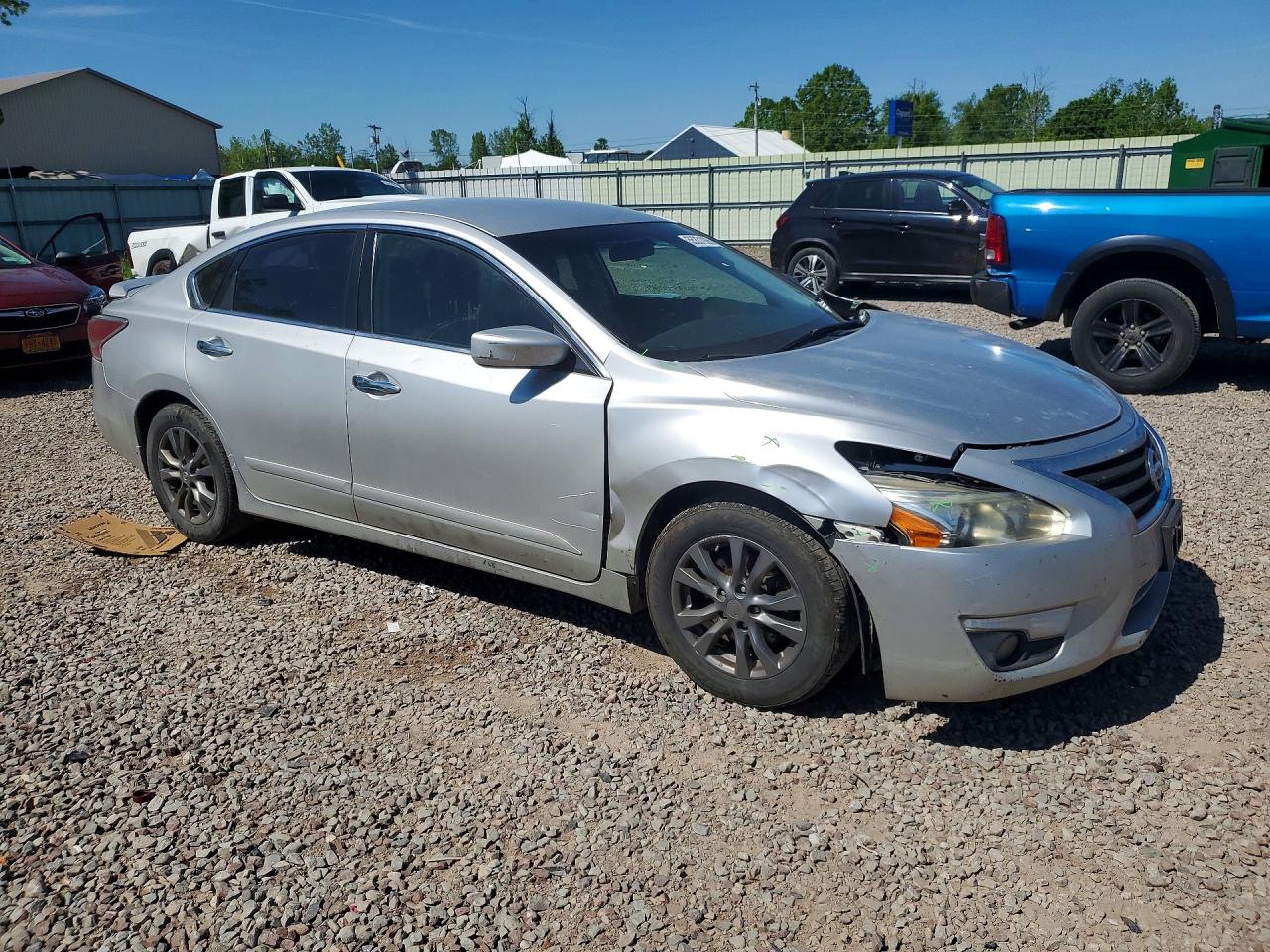 2015 Nissan Altima 2.5 S Silver vin: 1N4AL3AP9FC211817