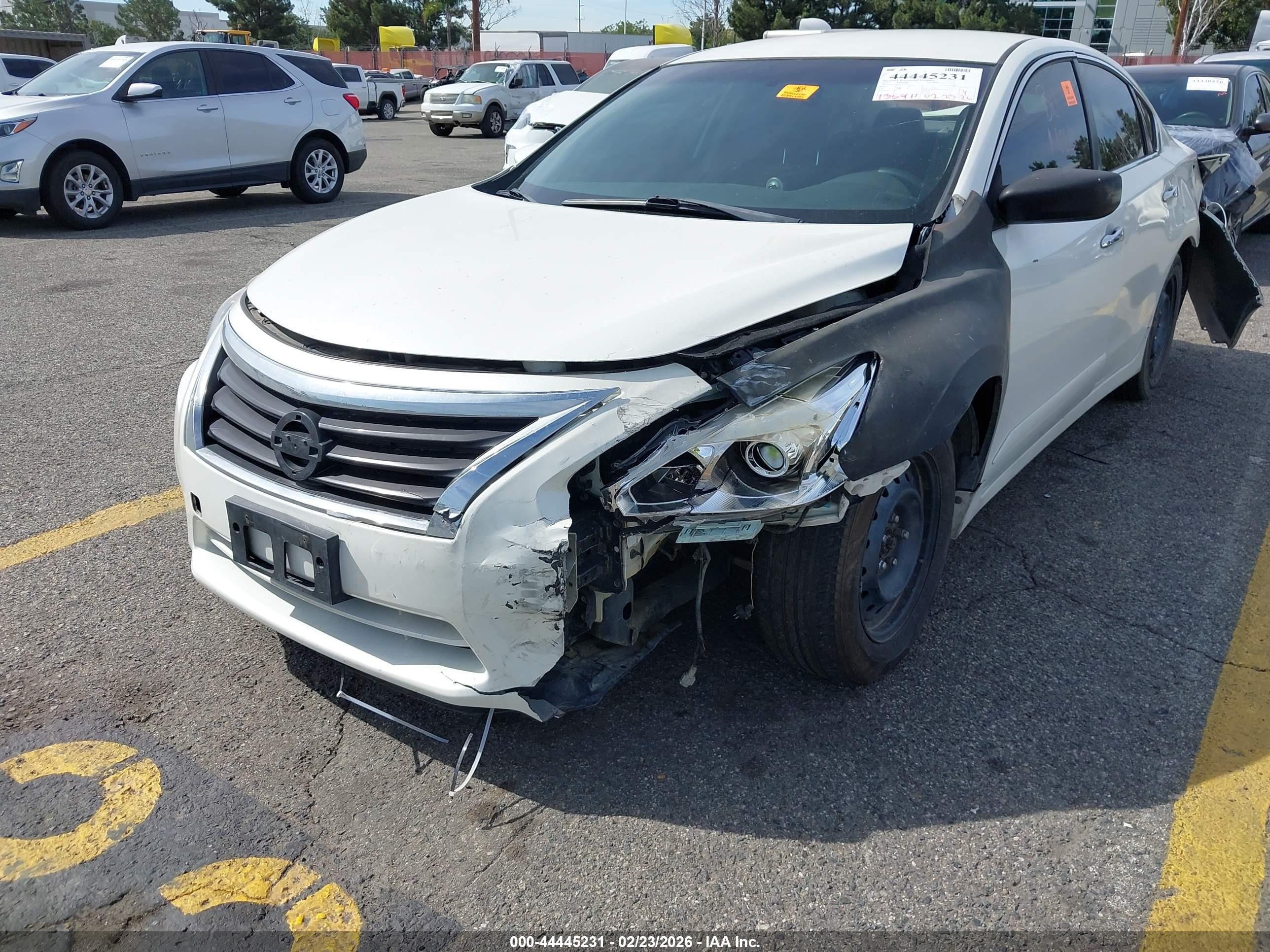 2015 Nissan Altima 2.5/2.5 S/2.5 Sl/2.5 Sv Белый vin: 1N4AL3AP9FC212000