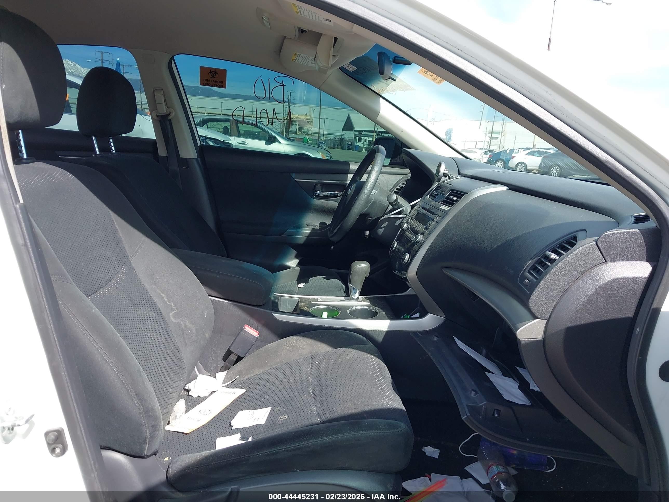 2015 Nissan Altima 2.5/2.5 S/2.5 Sl/2.5 Sv Белый vin: 1N4AL3AP9FC212000