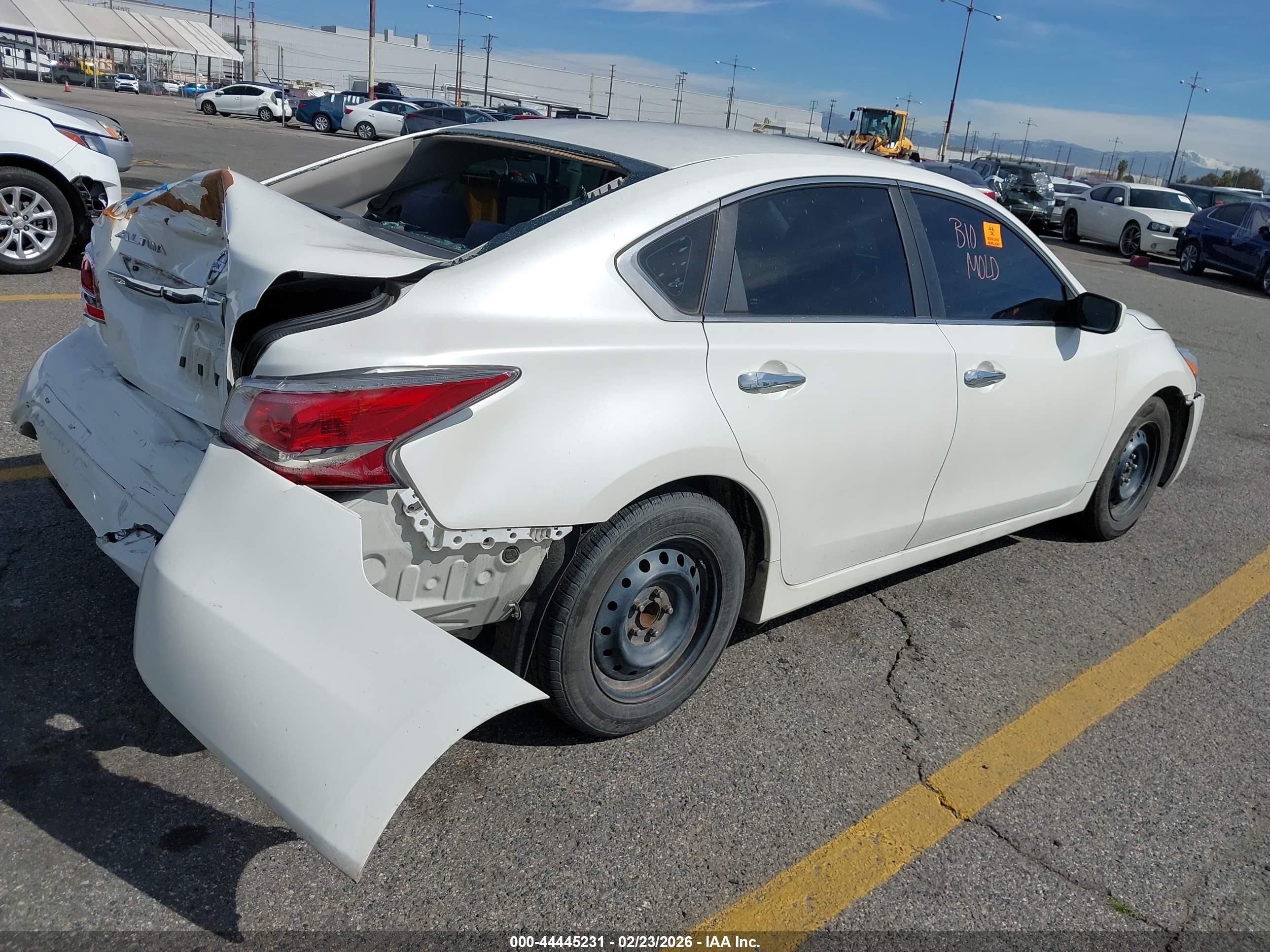 2015 Nissan Altima 2.5/2.5 S/2.5 Sl/2.5 Sv Белый vin: 1N4AL3AP9FC212000
