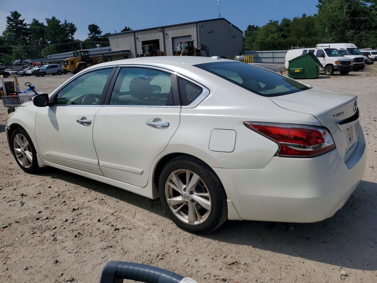 2015 Nissan Altima 2.5 Sv White vin: 1N4AL3AP9FC219321