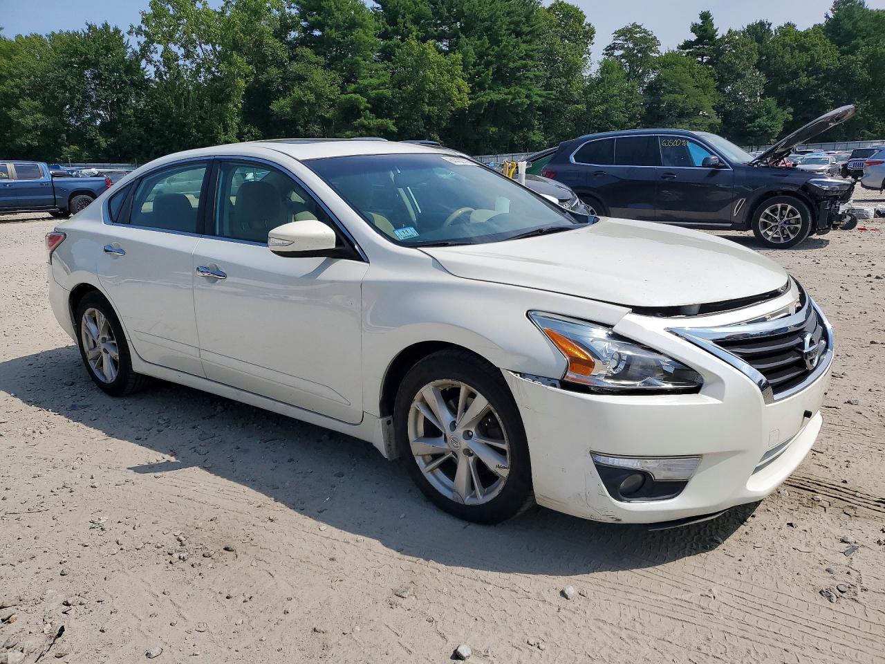 2015 Nissan Altima 2.5 Sv White vin: 1N4AL3AP9FC219321