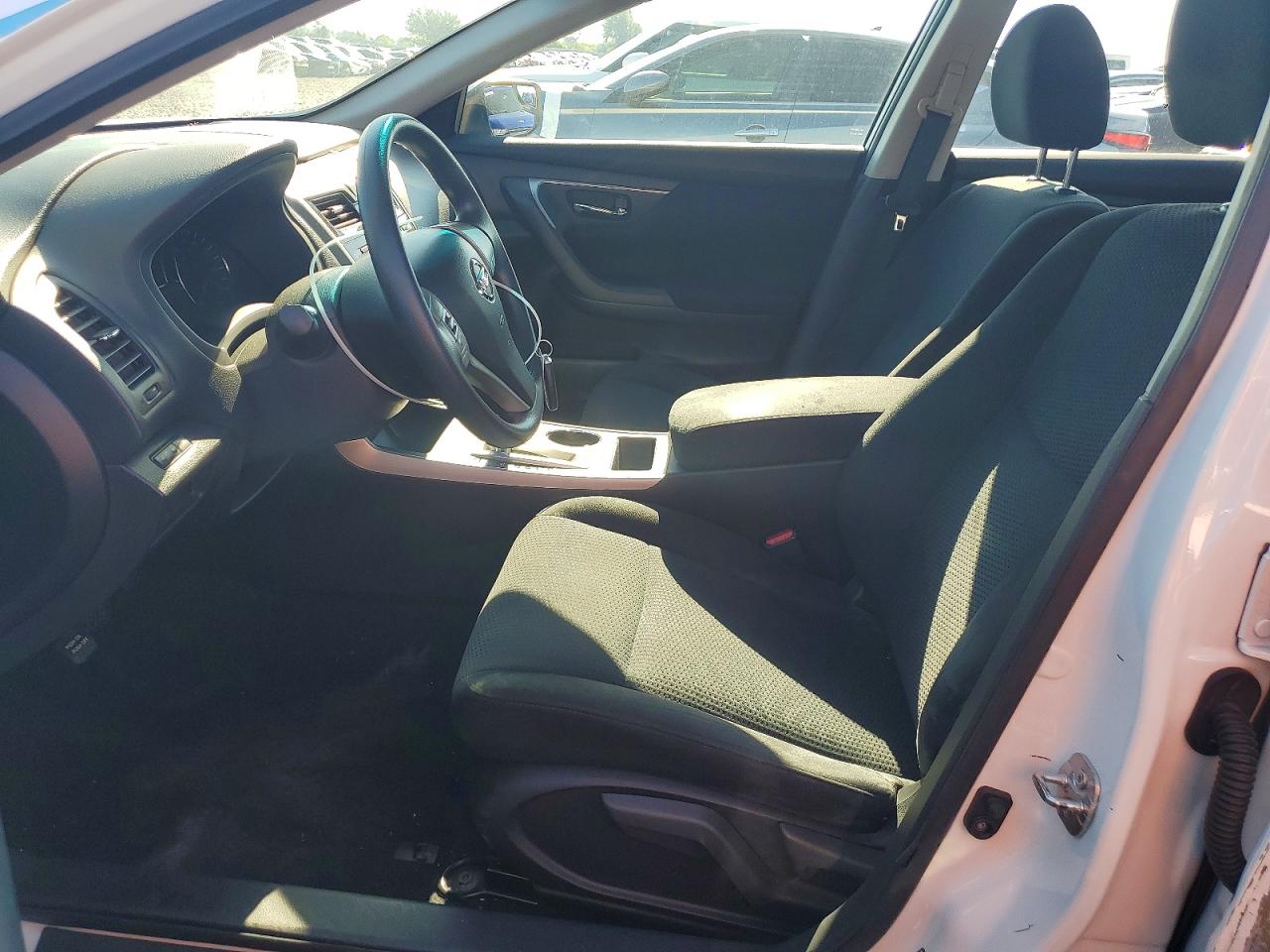 2015 Nissan Altima 2.5 White vin: 1N4AL3AP9FC233462