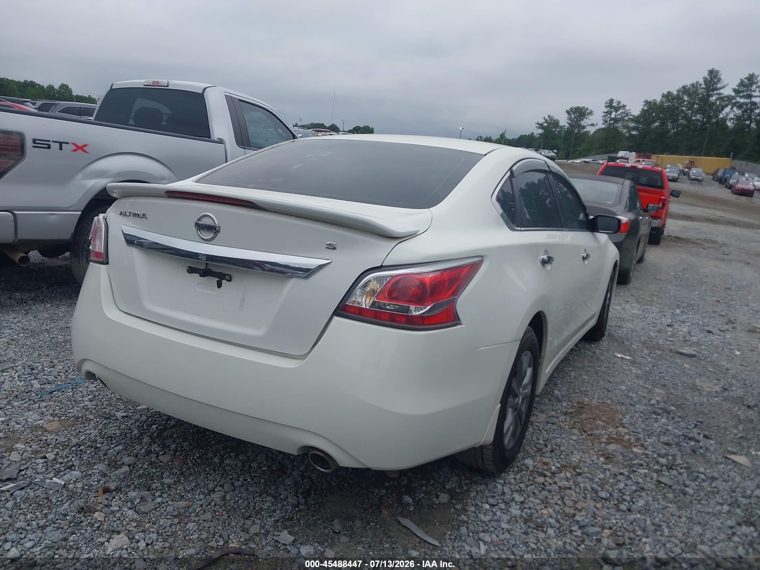 2015 Nissan Altima 2.5/2.5 S/2.5 Sl/2.5 Sv White vin: 1N4AL3AP9FC235972
