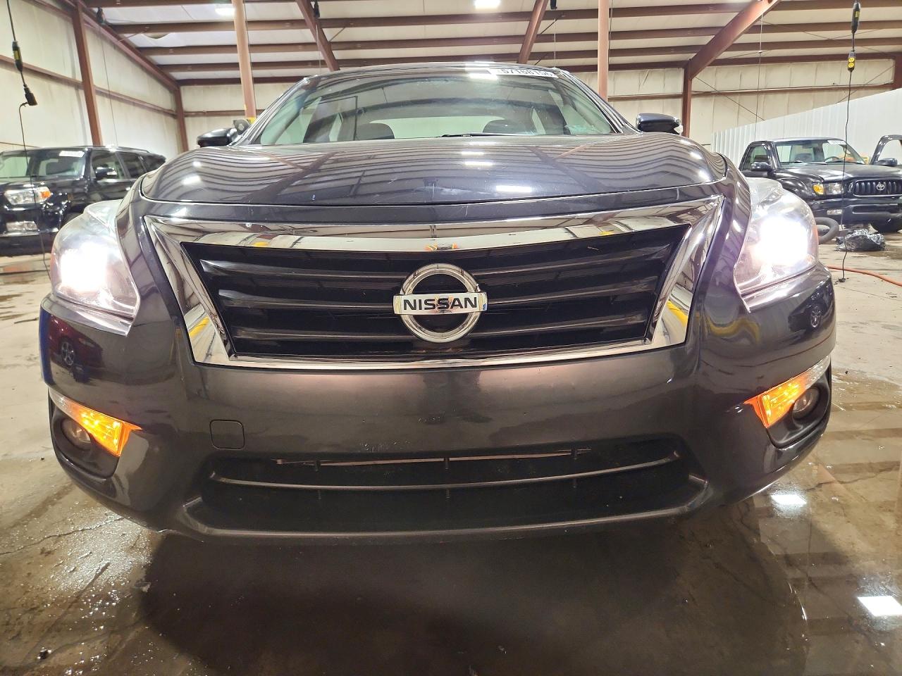 2015 Nissan Altima 2.5 Sv Серый vin: 1N4AL3AP9FC242436
