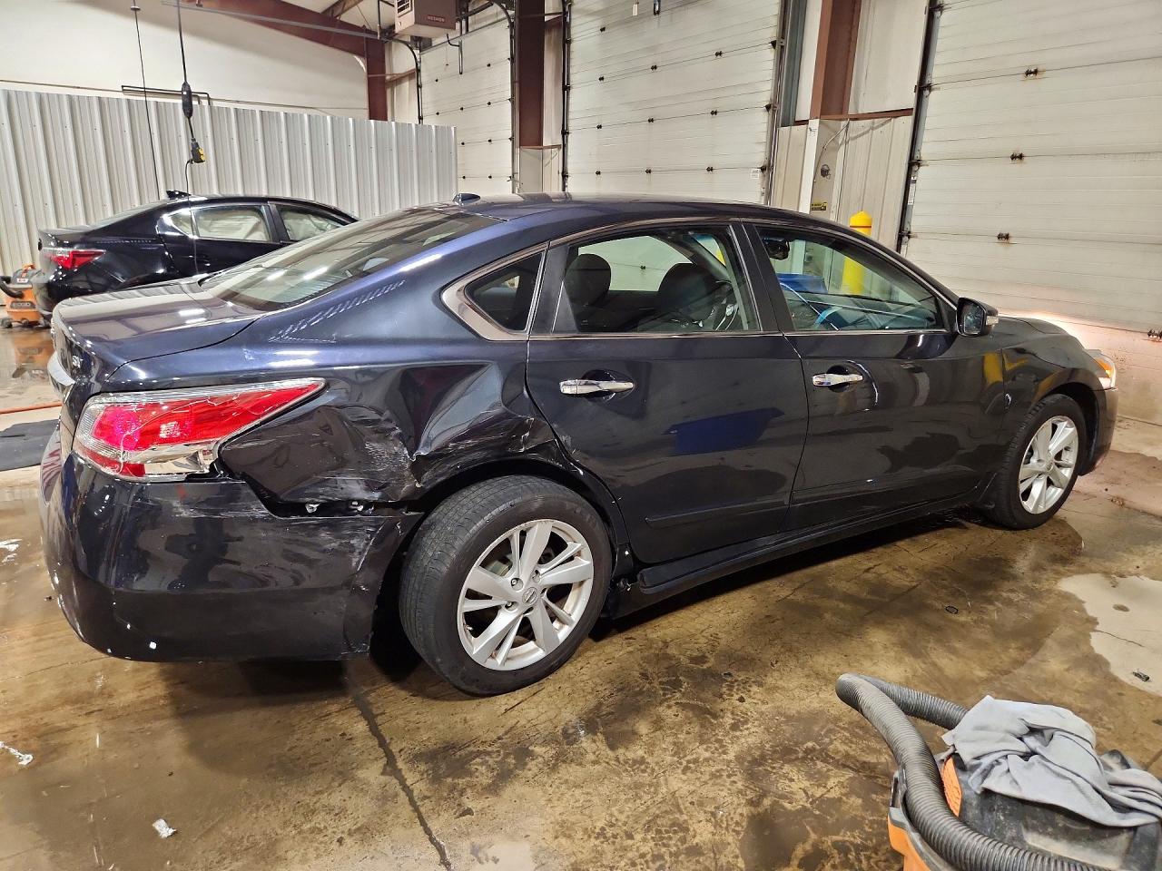 2015 Nissan Altima 2.5 Sv Серый vin: 1N4AL3AP9FC242436