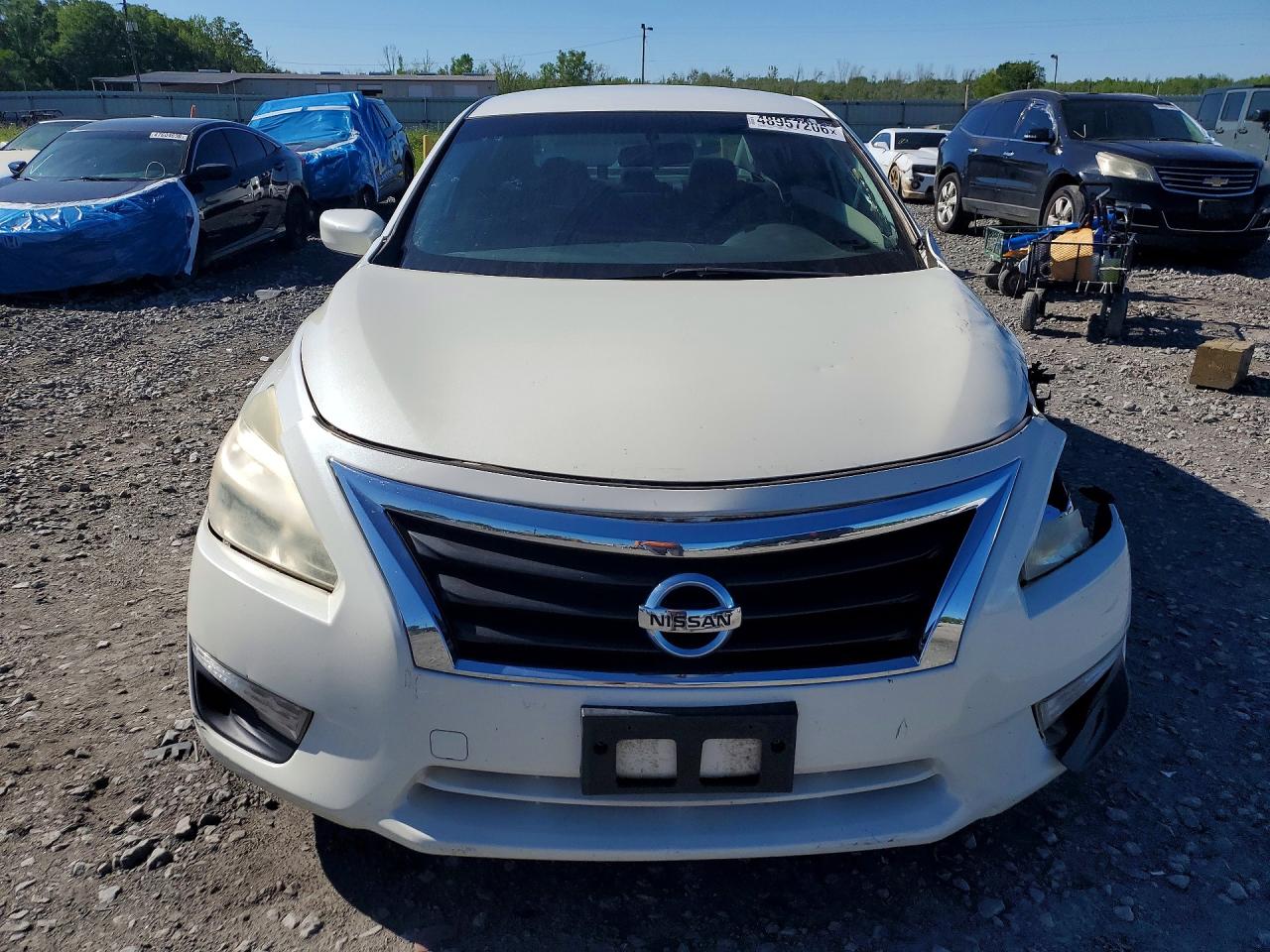 2015 Nissan Altima 2.5 S White vin: 1N4AL3AP9FC243828