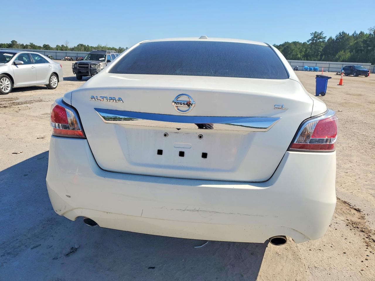 2015 Nissan Altima 2.5 Sl White vin: 1N4AL3AP9FC248009