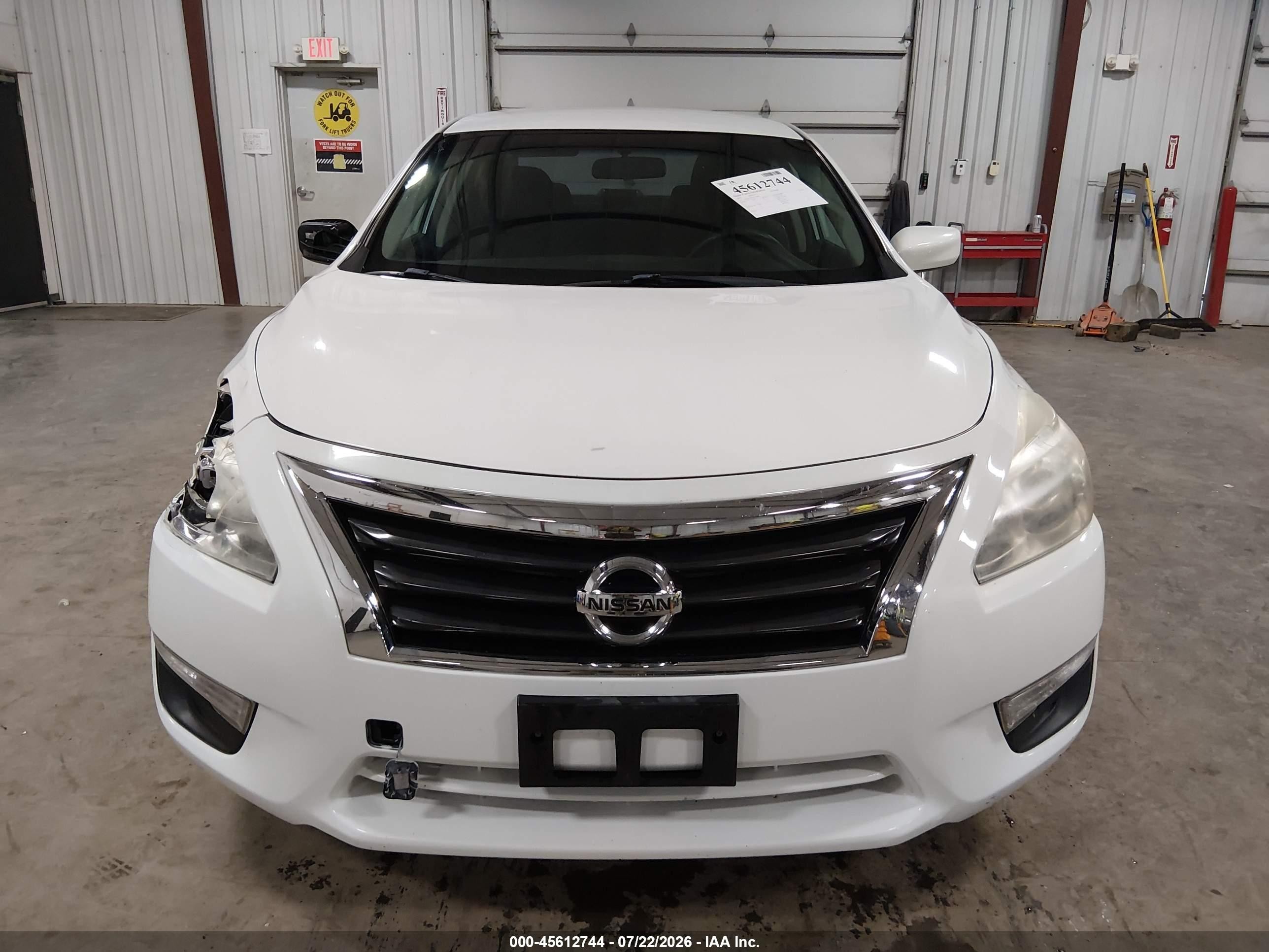 2015 Nissan Altima 2.5 S White vin: 1N4AL3AP9FC250696