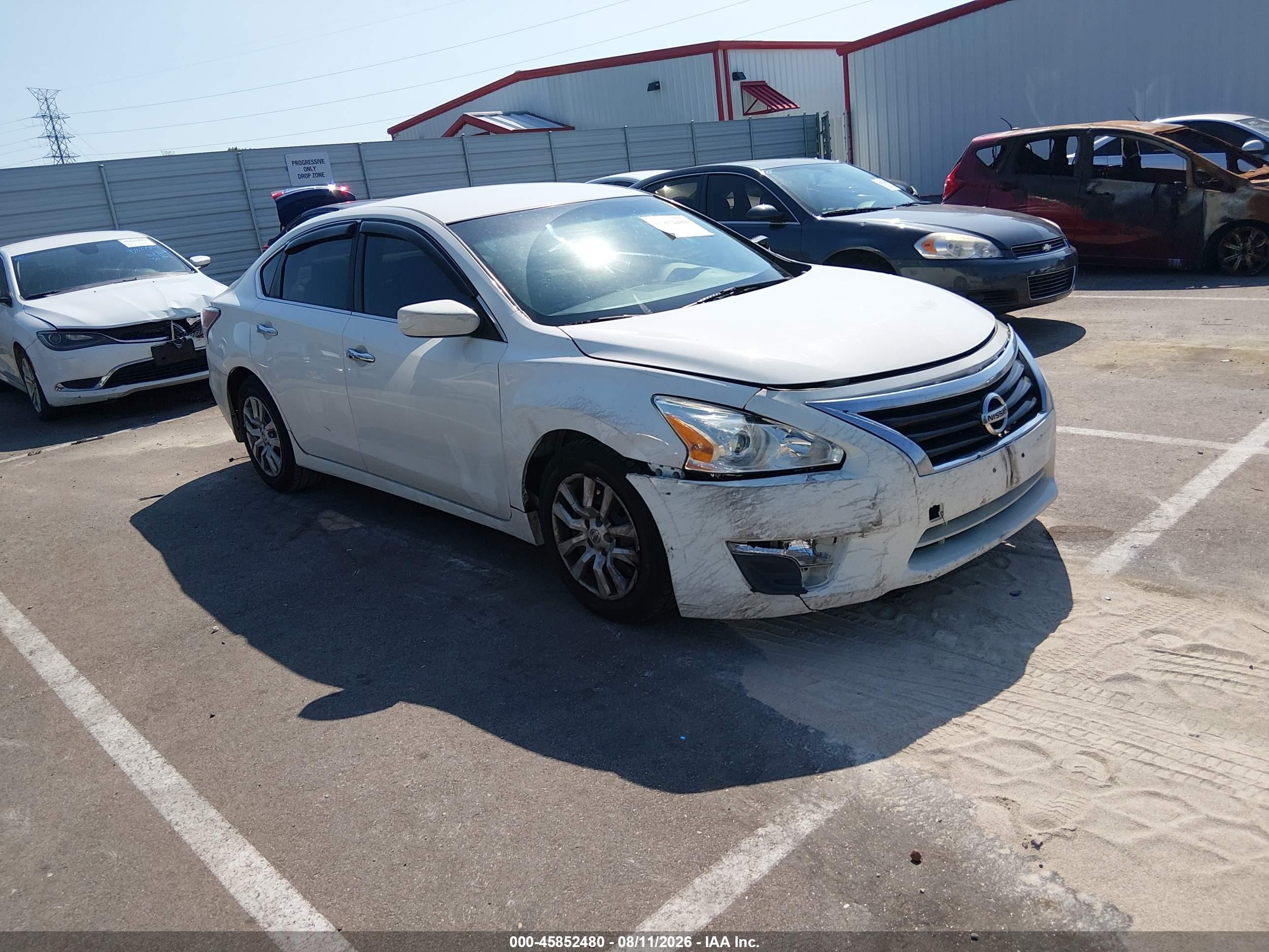2015 Nissan Altima 2.5/2.5 S/2.5 Sl/2.5 Sv White vin: 1N4AL3AP9FC268308