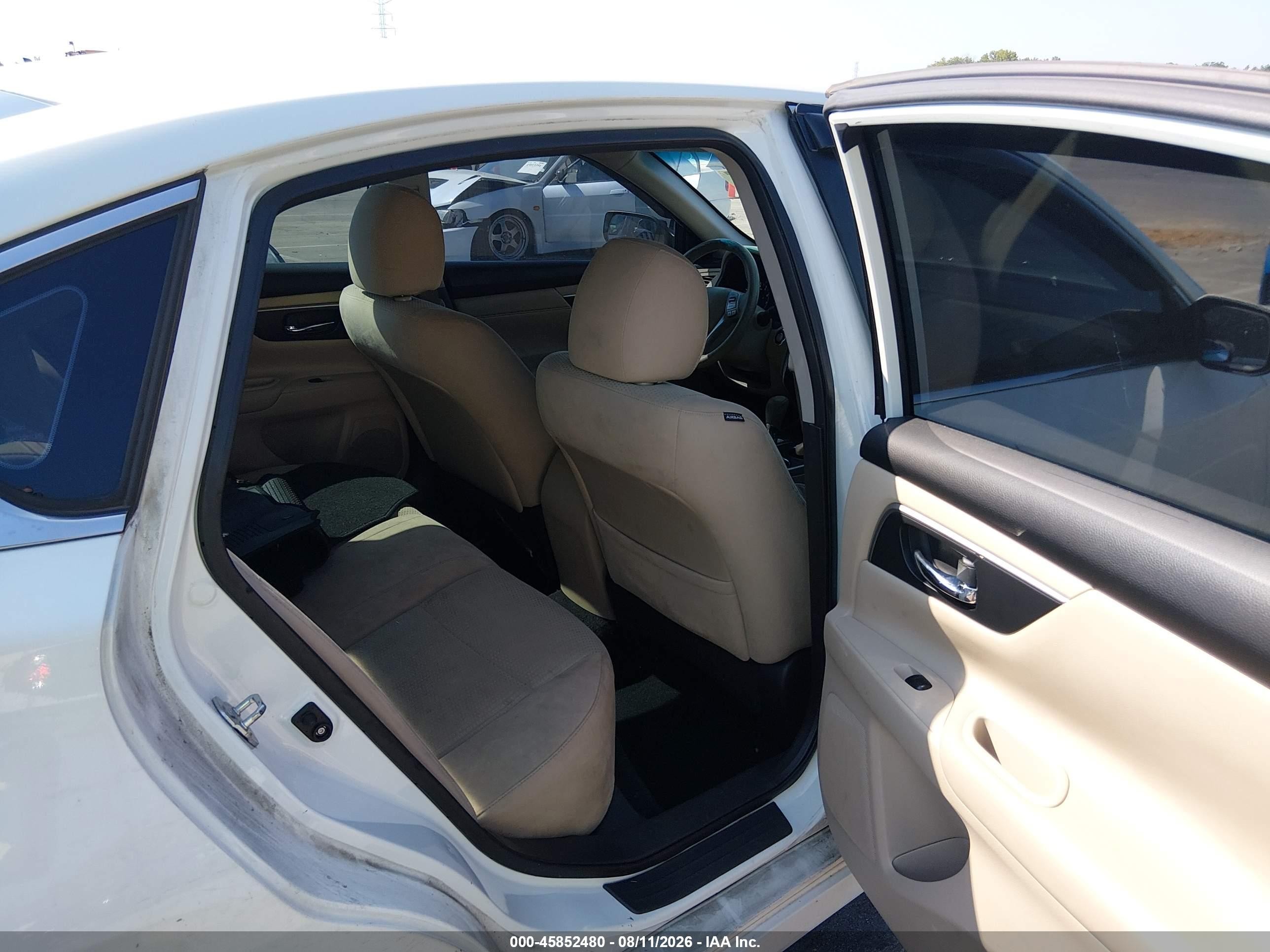 2015 Nissan Altima 2.5/2.5 S/2.5 Sl/2.5 Sv White vin: 1N4AL3AP9FC268308