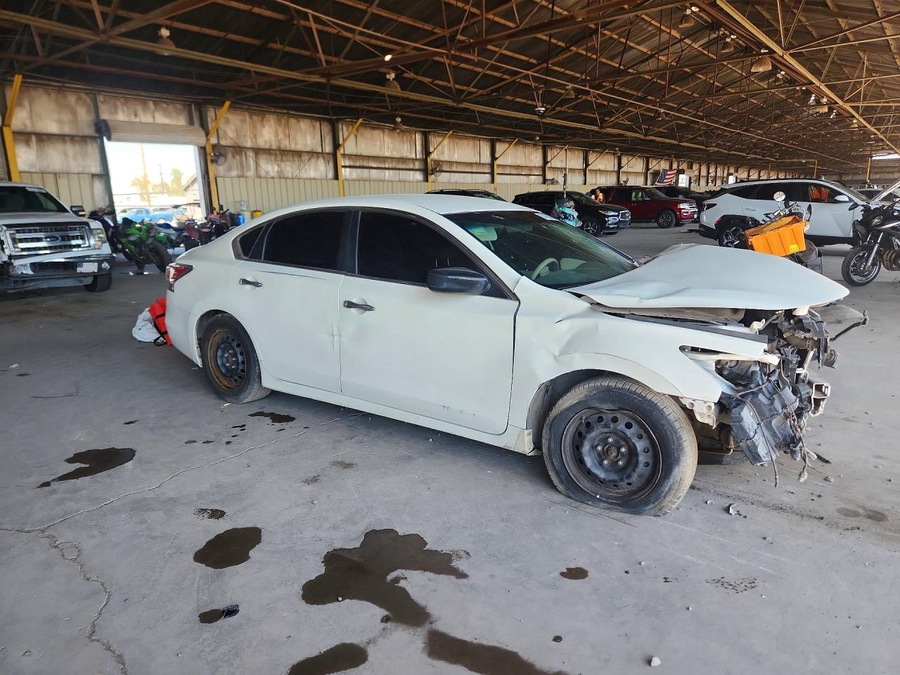 2015 Nissan Altima 2.5 S Белый vin: 1N4AL3AP9FC273735